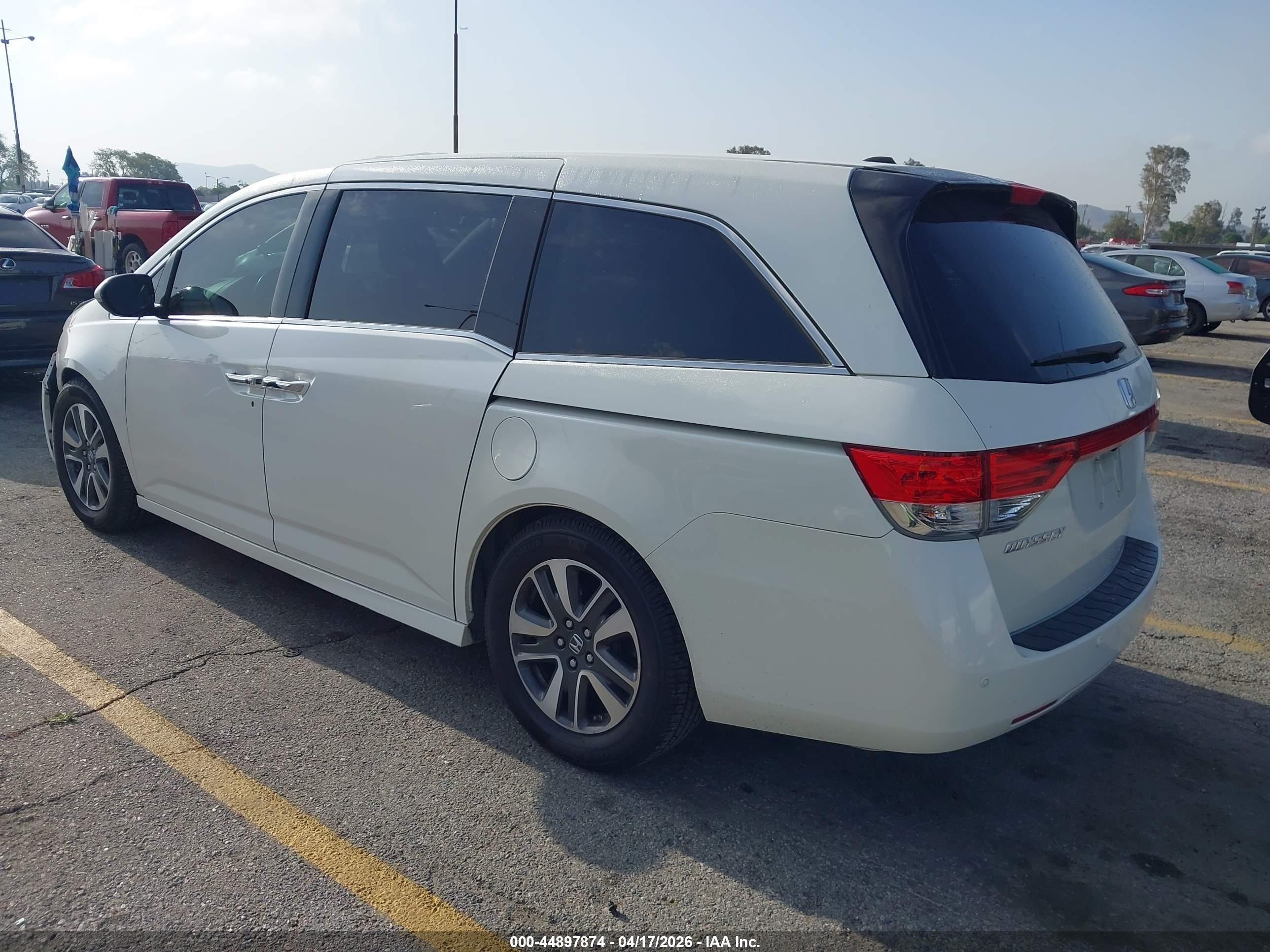 2014 Honda Odyssey Touring/touring Elite White vin: 5FNRL5H97EB093042