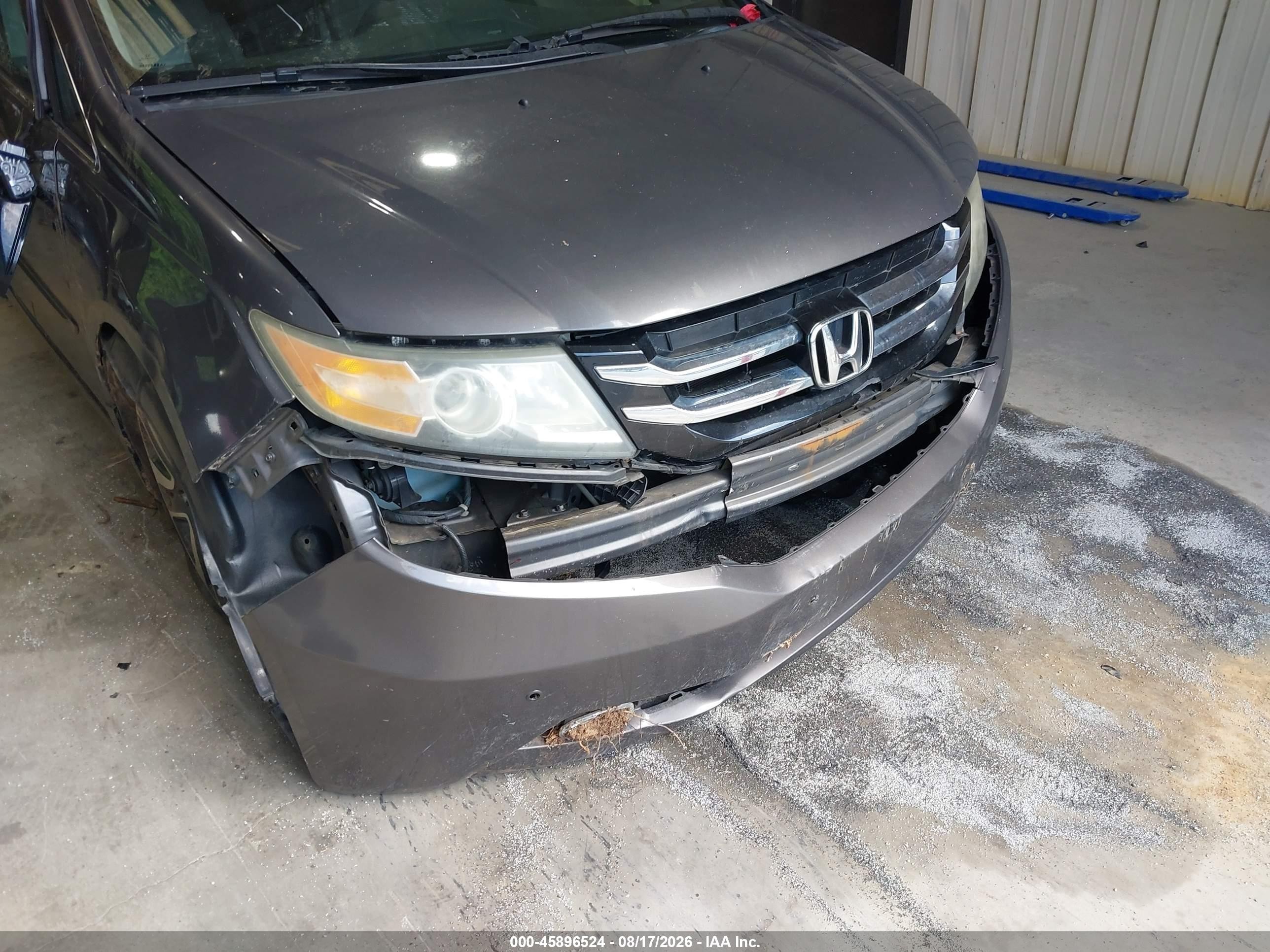 2015 Honda Odyssey Touring/touring Elite Gray vin: 5FNRL5H97FB015877
