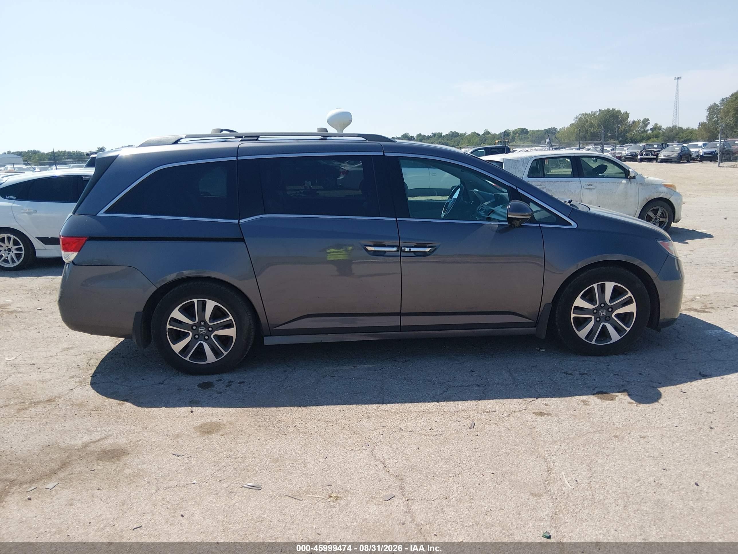 2015 Honda Odyssey Touring/touring Elite Gray vin: 5FNRL5H97FB022487