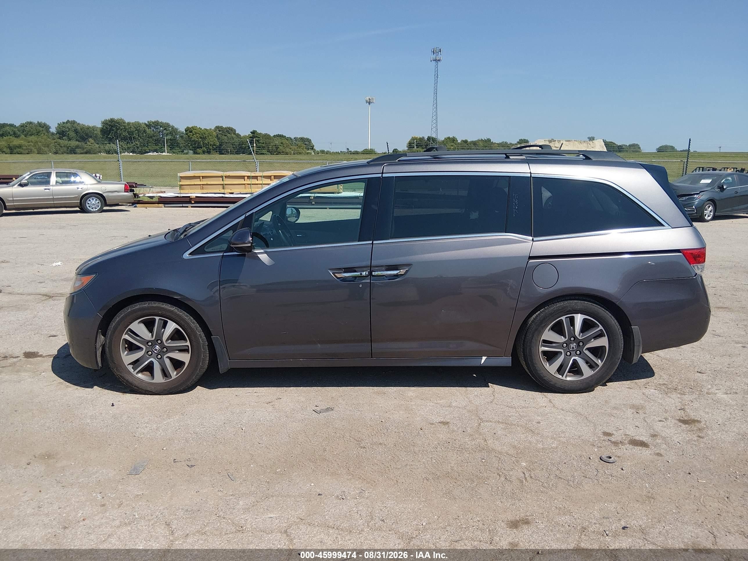 2015 Honda Odyssey Touring/touring Elite Gray vin: 5FNRL5H97FB022487