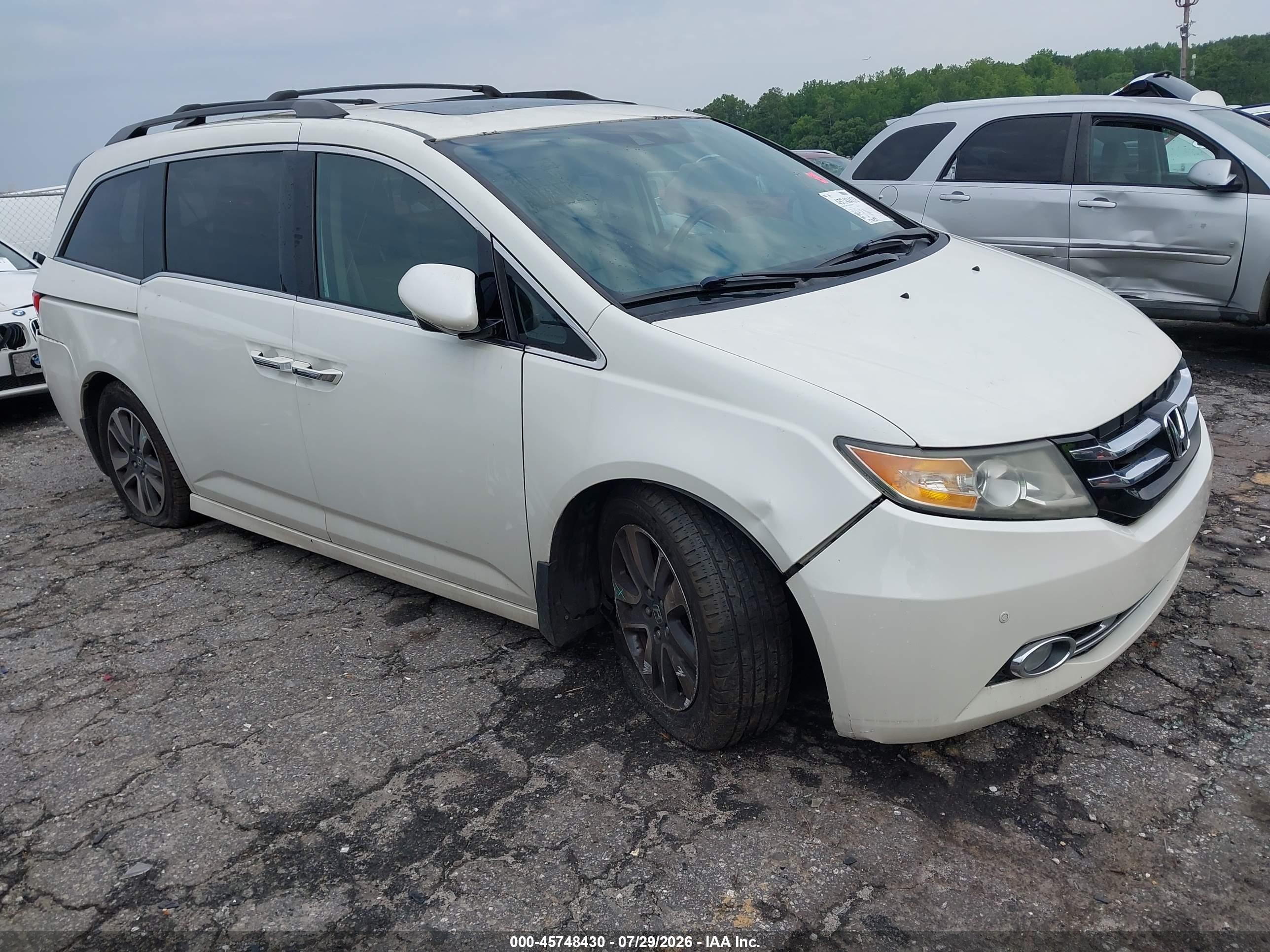 2015 Honda Odyssey Touring/touring Elite White vin: 5FNRL5H97FB024997