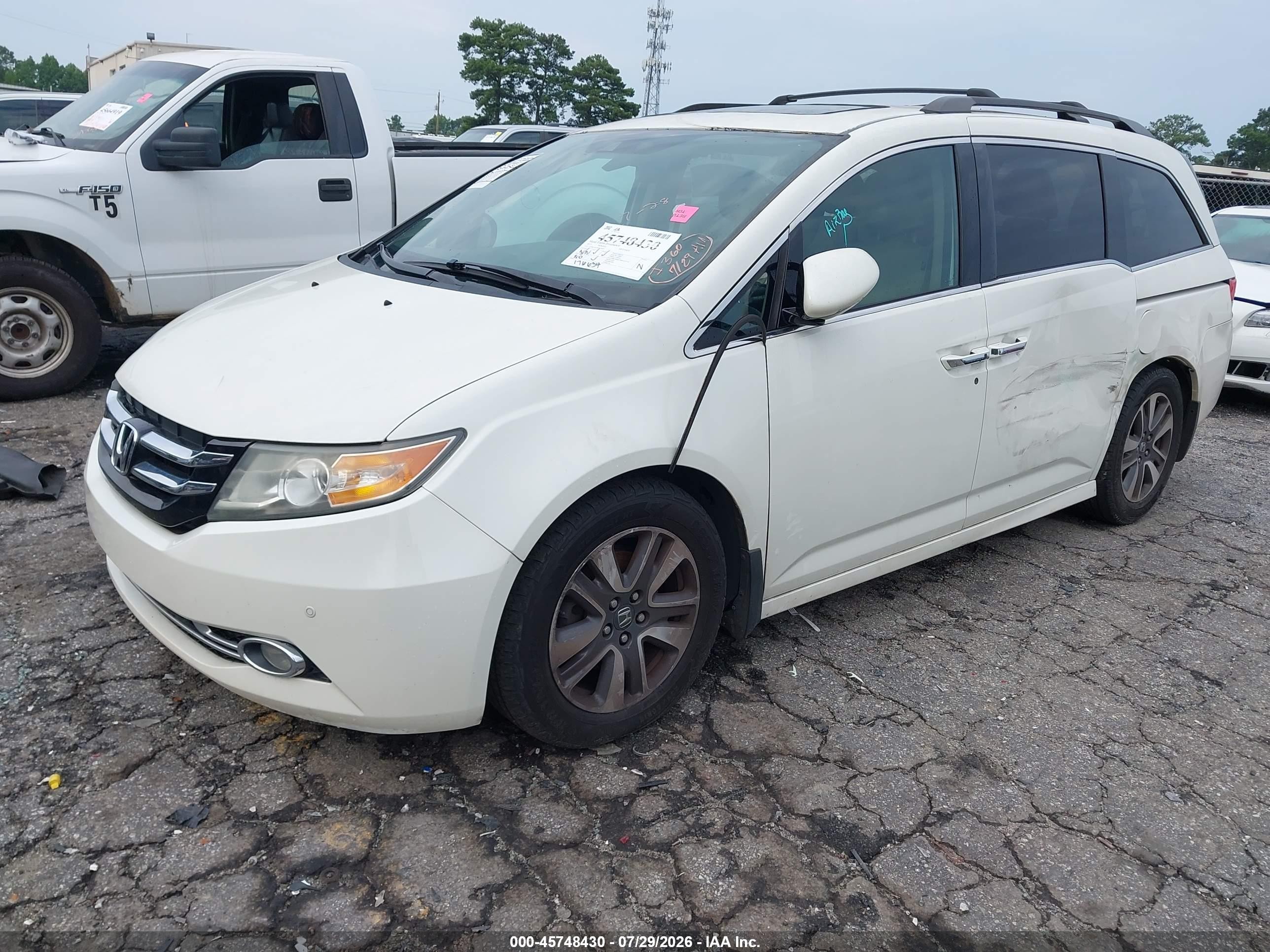 2015 Honda Odyssey Touring/touring Elite White vin: 5FNRL5H97FB024997