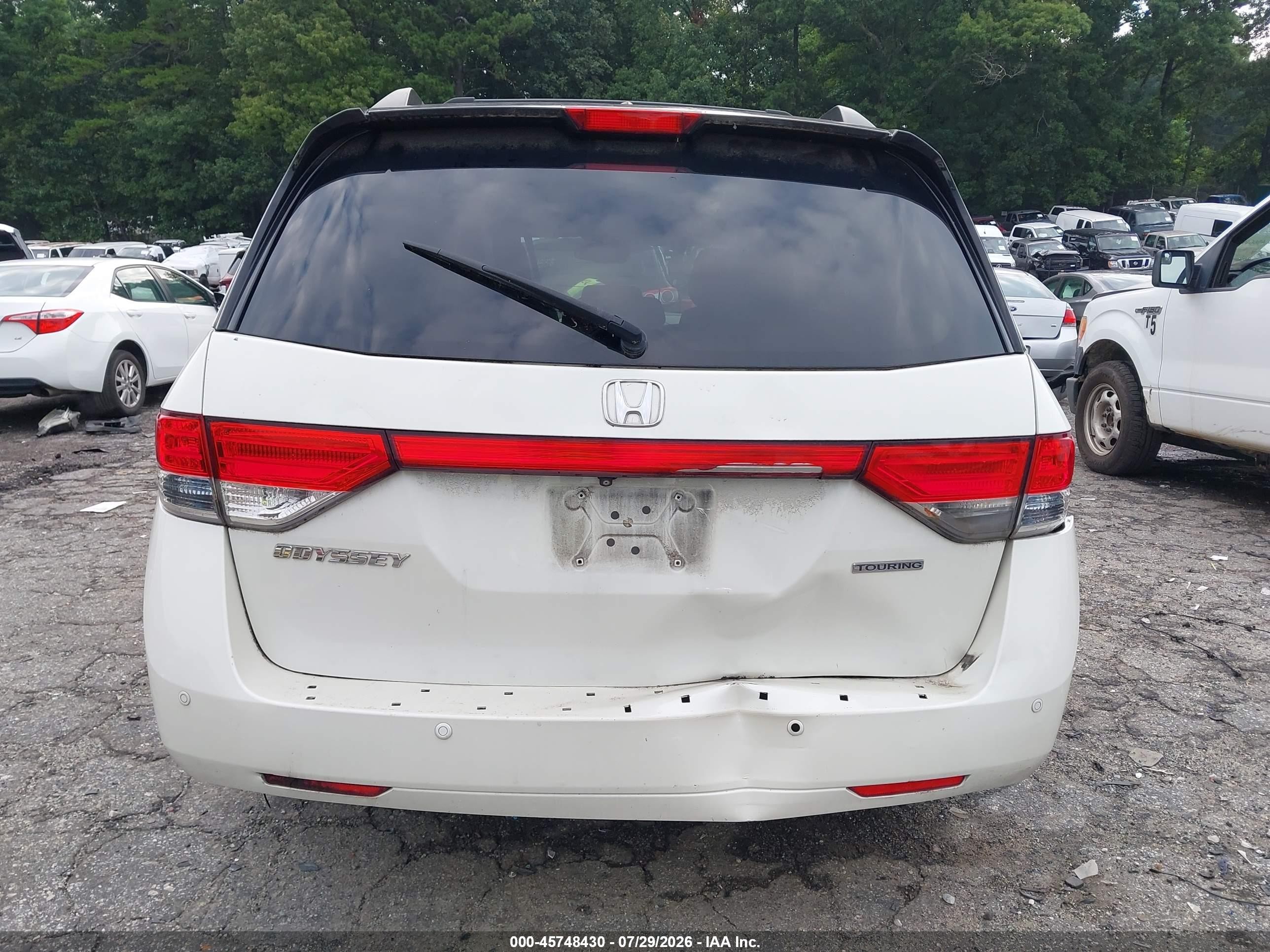 2015 Honda Odyssey Touring/touring Elite White vin: 5FNRL5H97FB024997