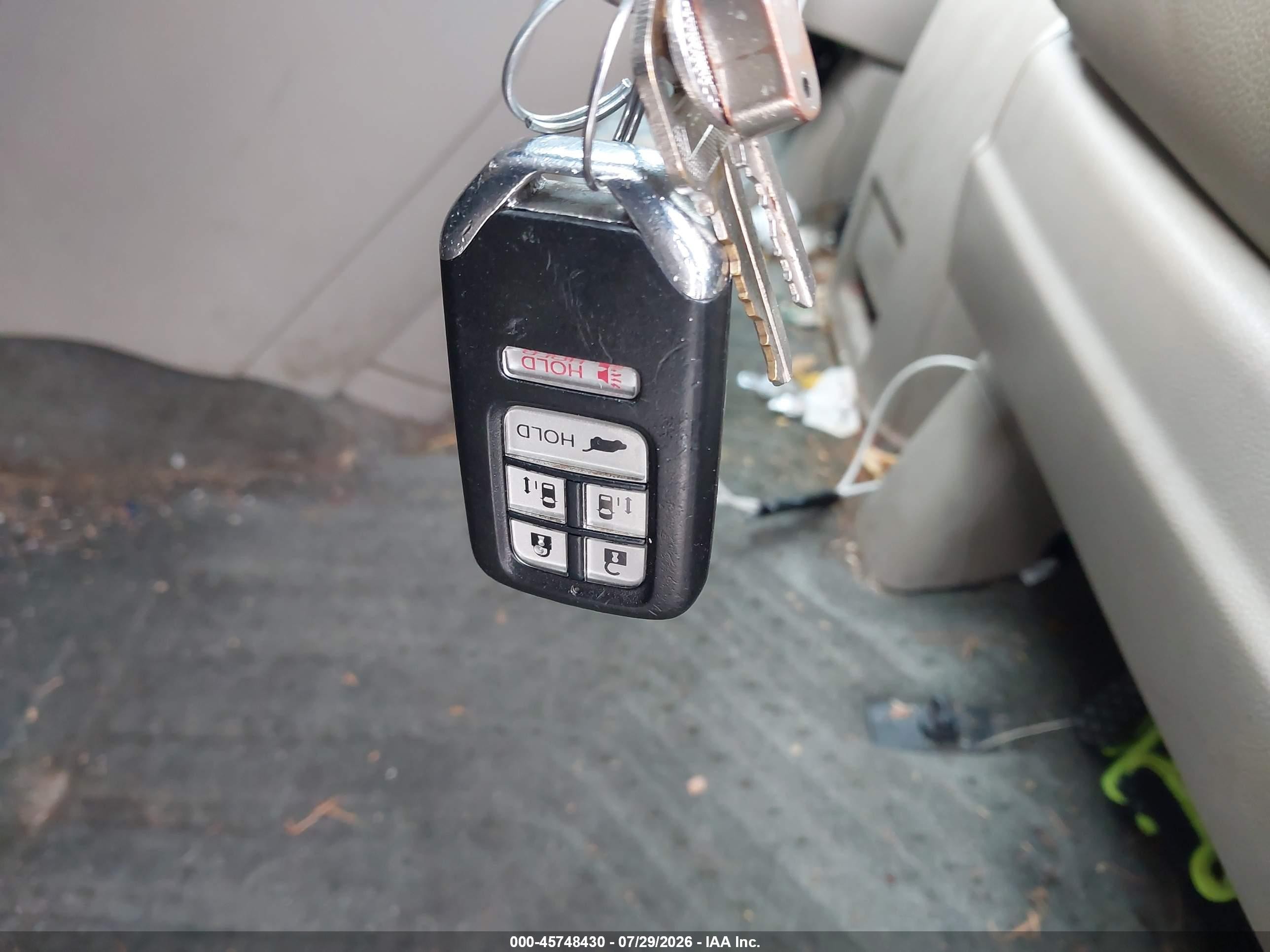 2015 Honda Odyssey Touring/touring Elite White vin: 5FNRL5H97FB024997