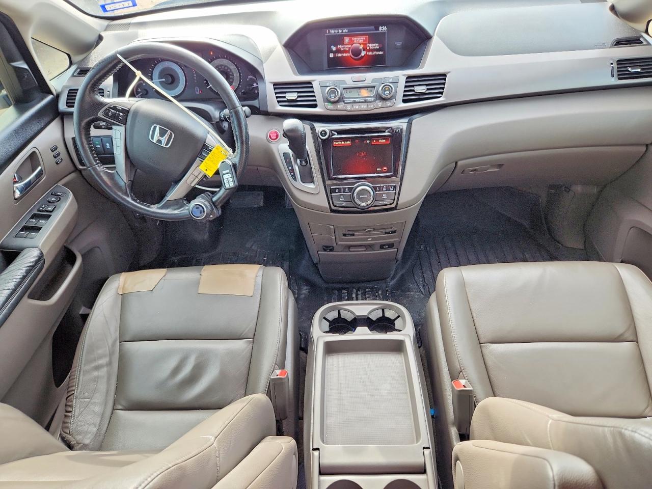 2015 Honda Odyssey Touring White vin: 5FNRL5H97FB033568