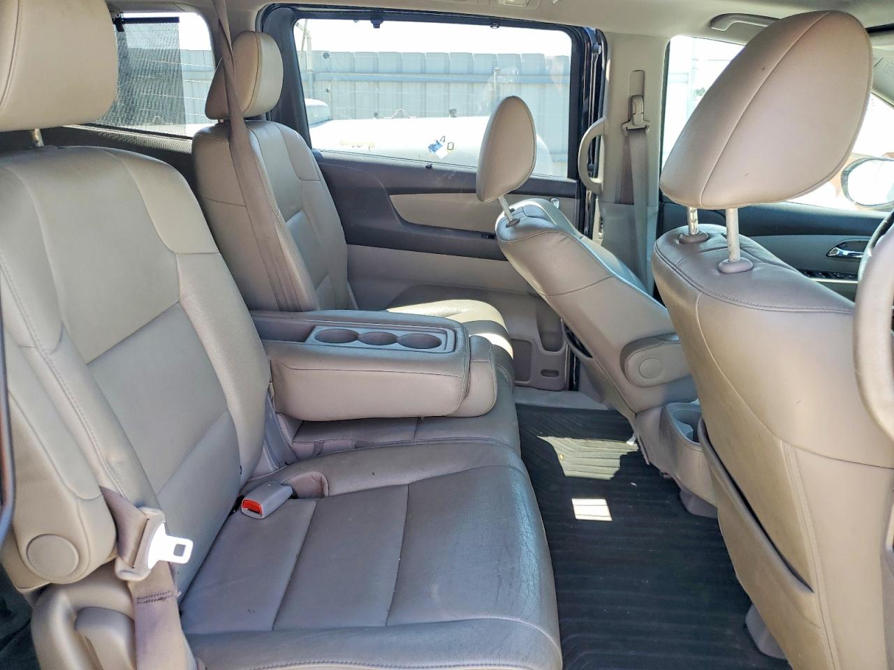 2015 Honda Odyssey Touring Black vin: 5FNRL5H97FB058793