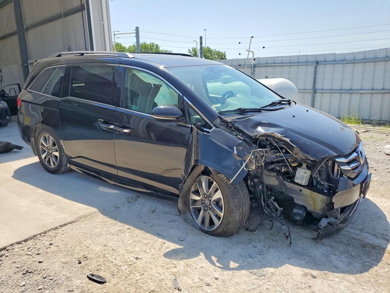 2015 Honda Odyssey Touring Black vin: 5FNRL5H97FB058793