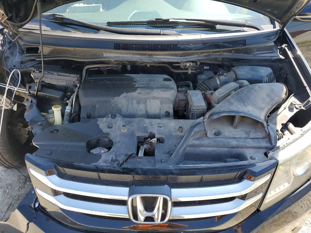 2015 Honda Odyssey Touring Black vin: 5FNRL5H97FB058793