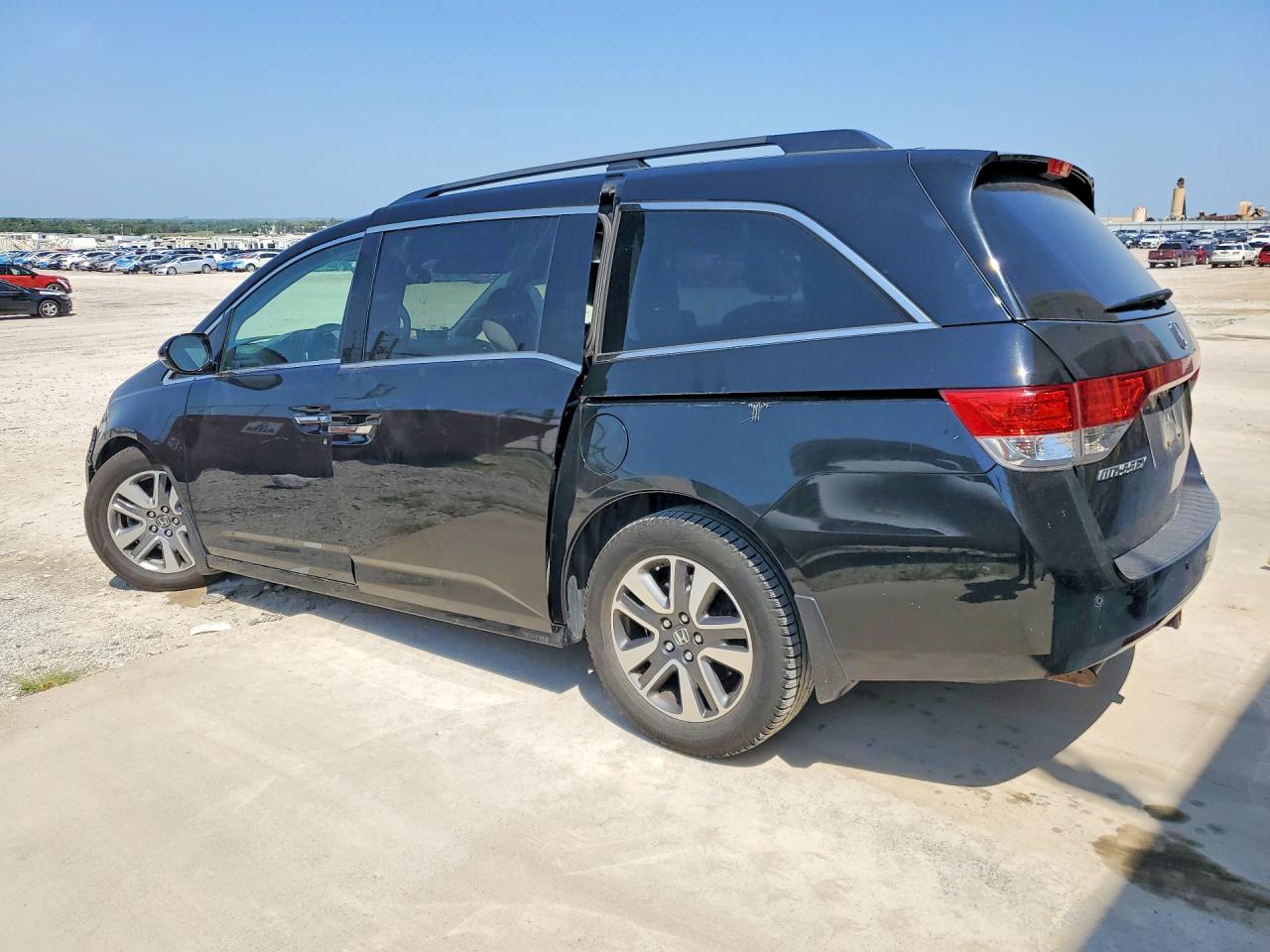 2015 Honda Odyssey Touring Black vin: 5FNRL5H97FB058793