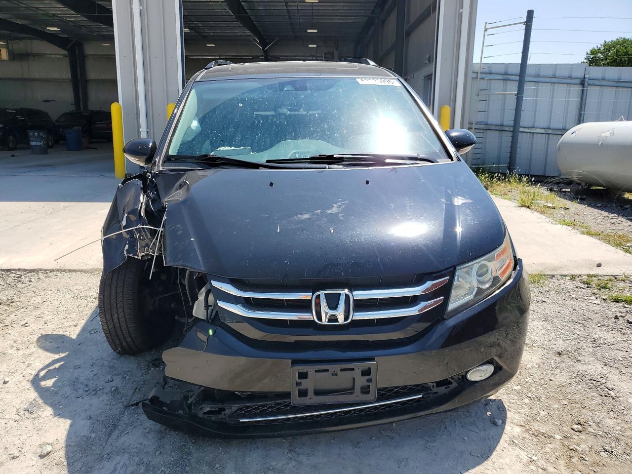 2015 Honda Odyssey Touring Black vin: 5FNRL5H97FB058793