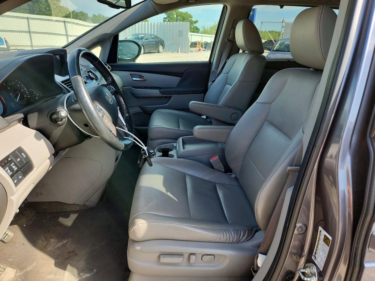 2015 Honda Odyssey Touring Gray vin: 5FNRL5H97FB093513