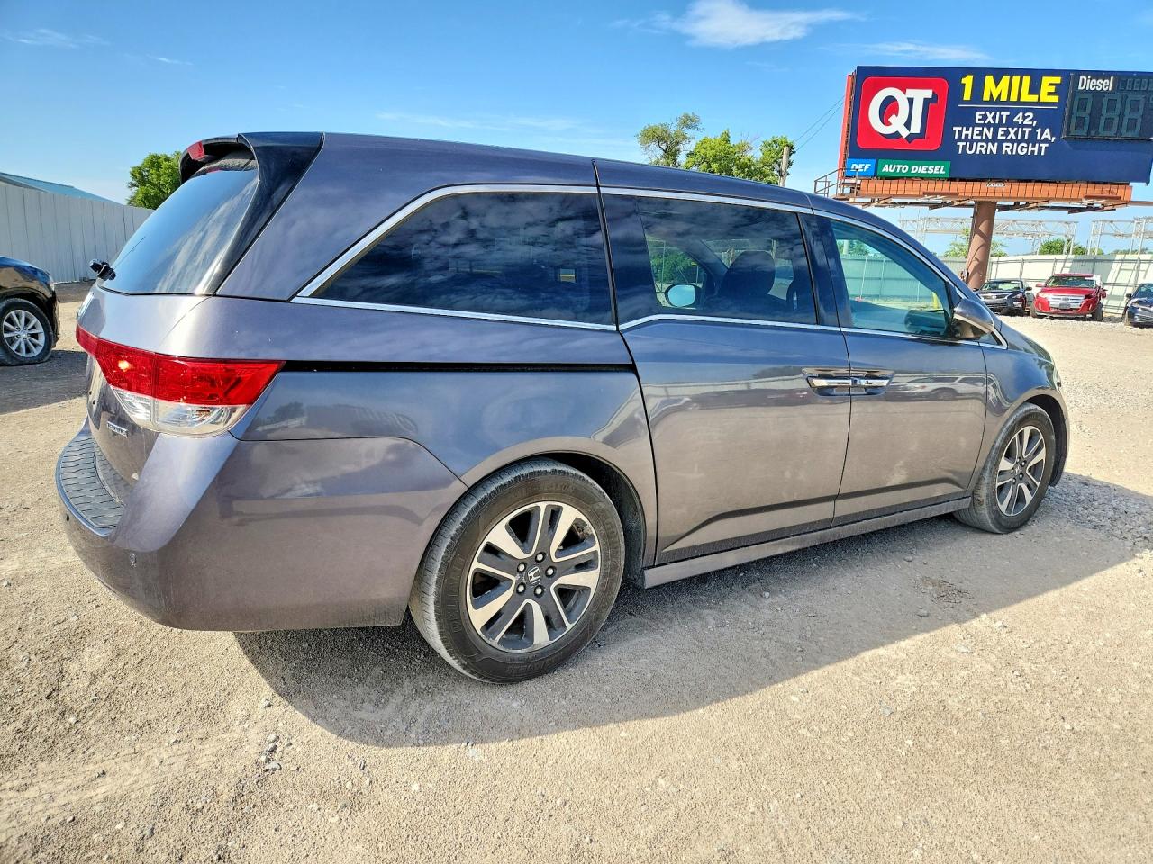 2015 Honda Odyssey Touring Gray vin: 5FNRL5H97FB093513