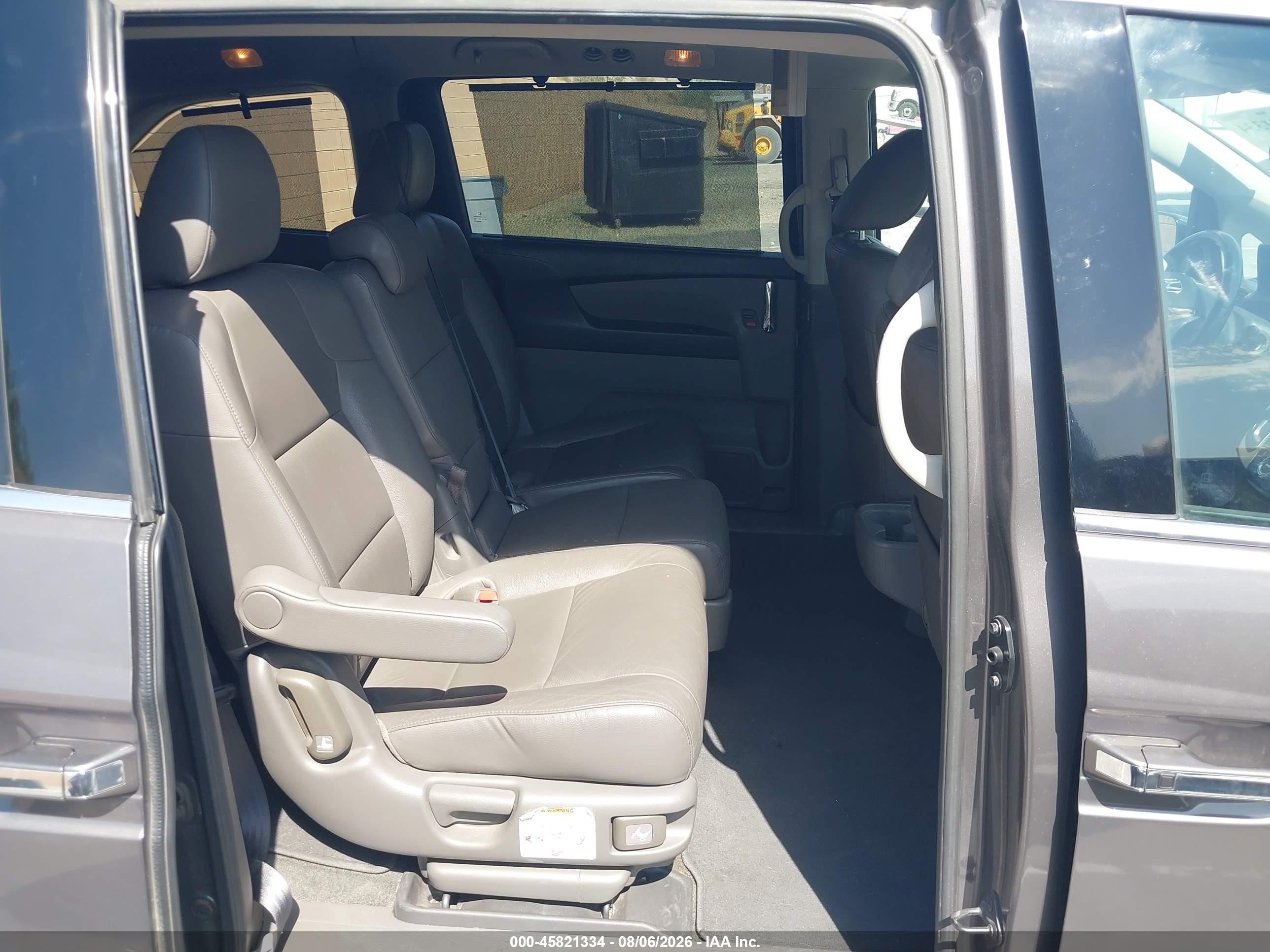 2016 Honda Odyssey Touring/touring Elite Gray vin: 5FNRL5H97GB110117