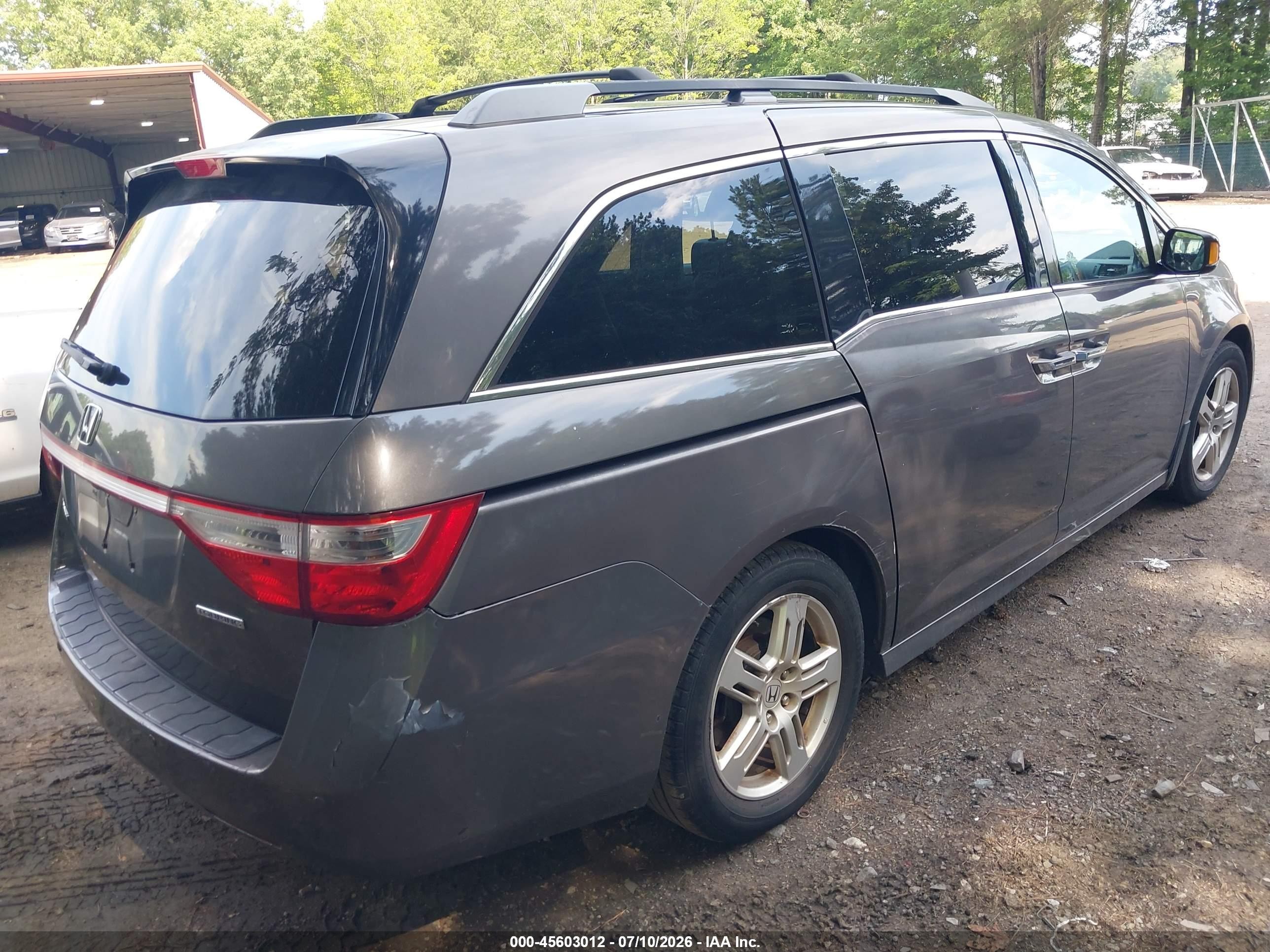 2011 Honda Odyssey Touring/touring Elite Gray vin: 5FNRL5H98BB008821