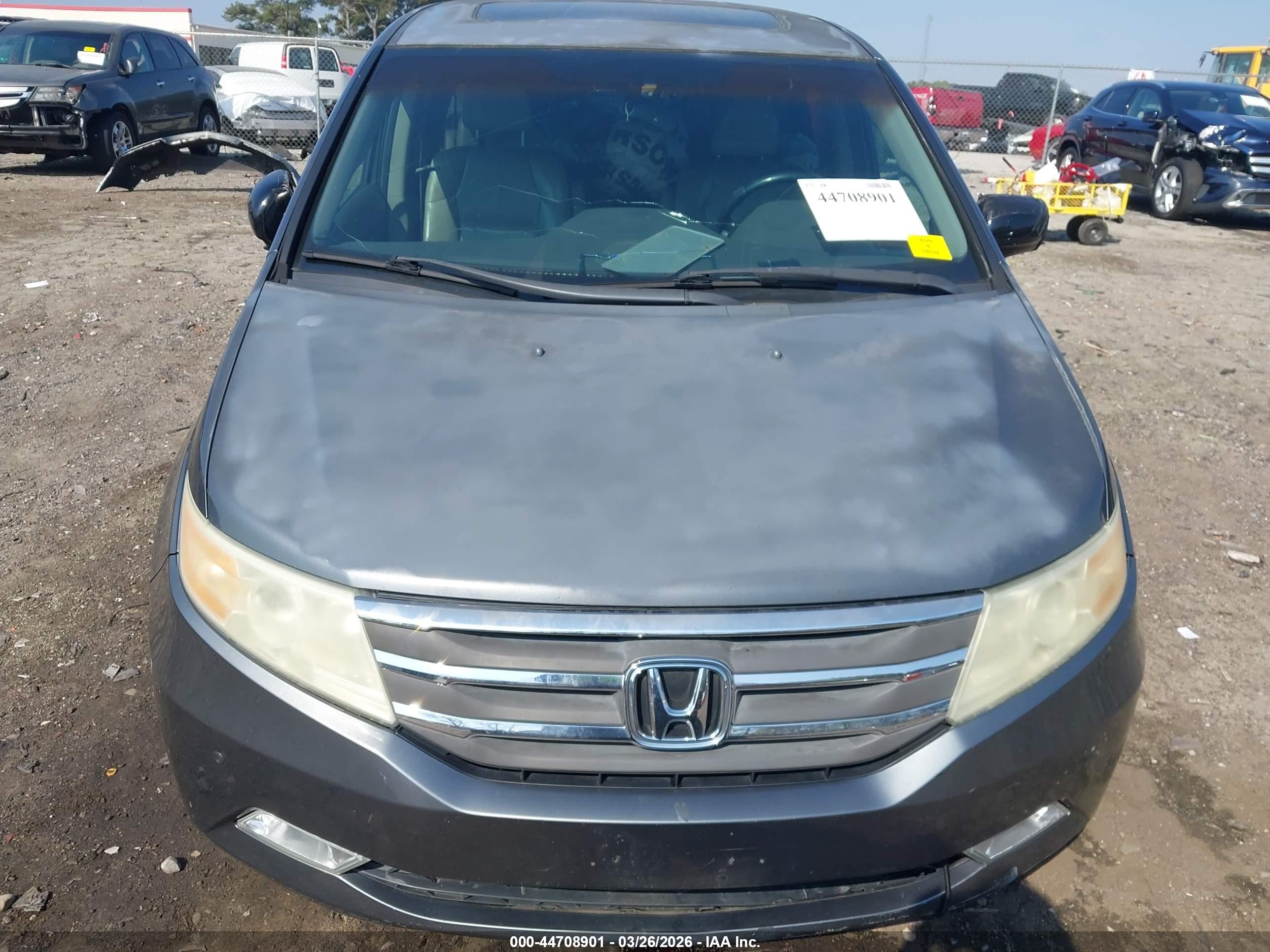 2011 Honda Odyssey Touring/touring Elite Gray vin: 5FNRL5H98BB036537