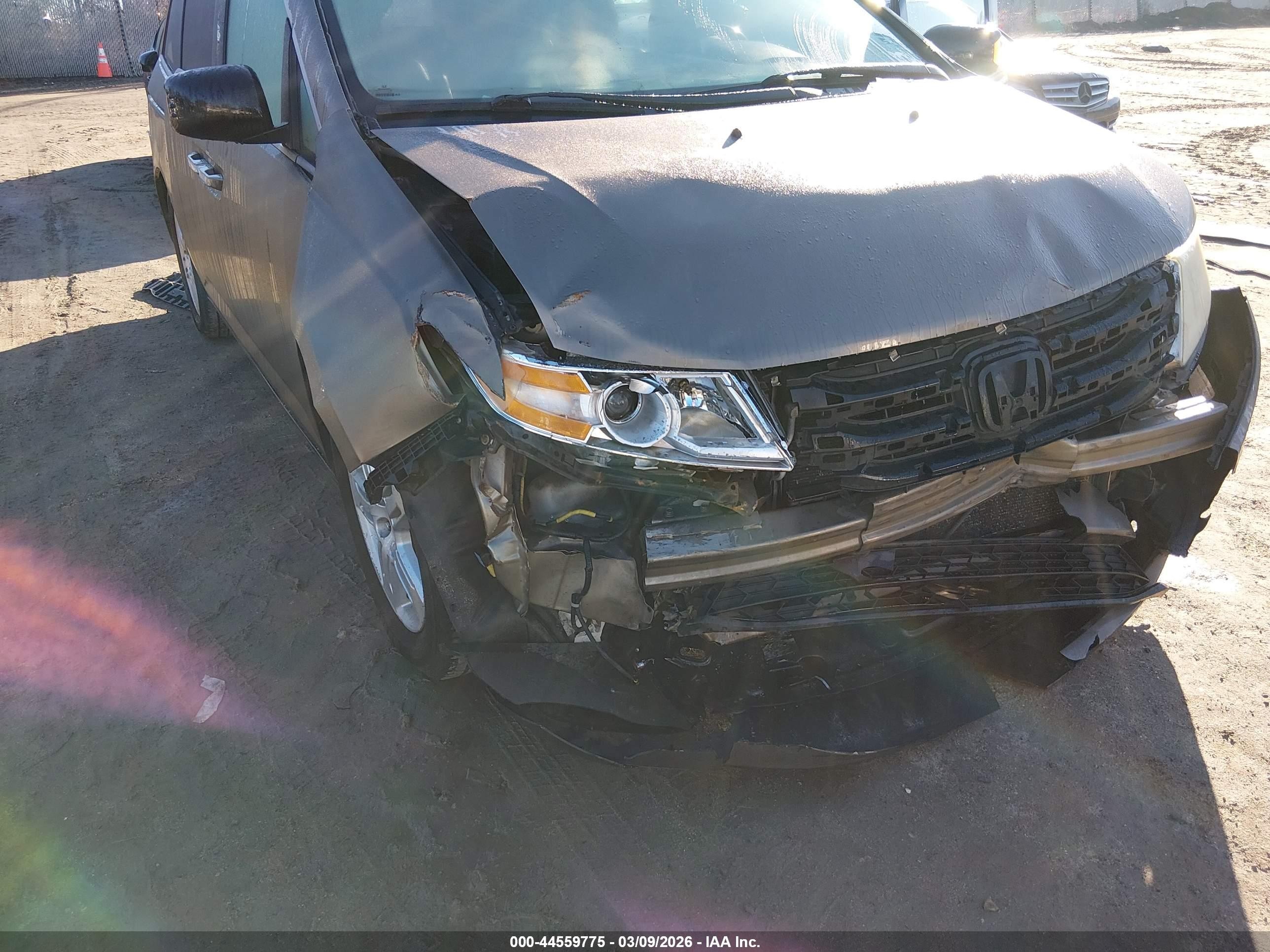 2011 Honda Odyssey Touring/touring Elite Brown vin: 5FNRL5H98BB038305