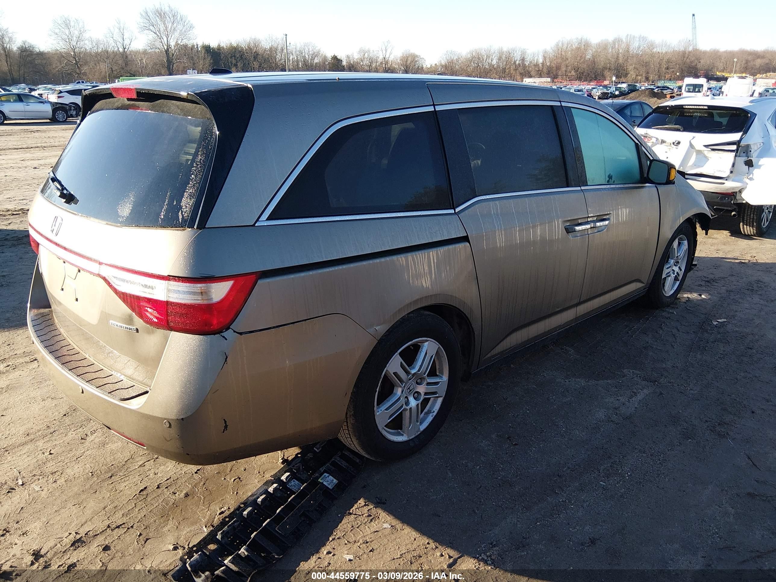 2011 Honda Odyssey Touring/touring Elite Brown vin: 5FNRL5H98BB038305