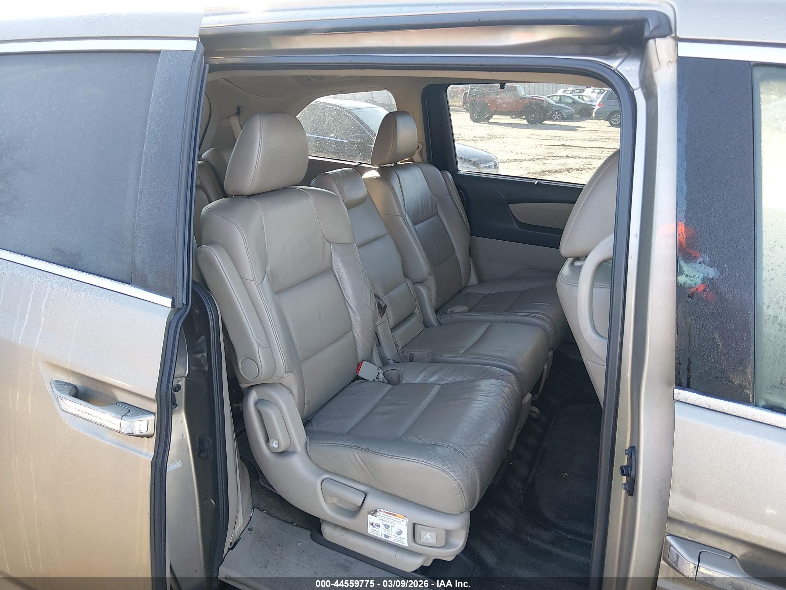 2011 Honda Odyssey Touring/touring Elite Brown vin: 5FNRL5H98BB038305