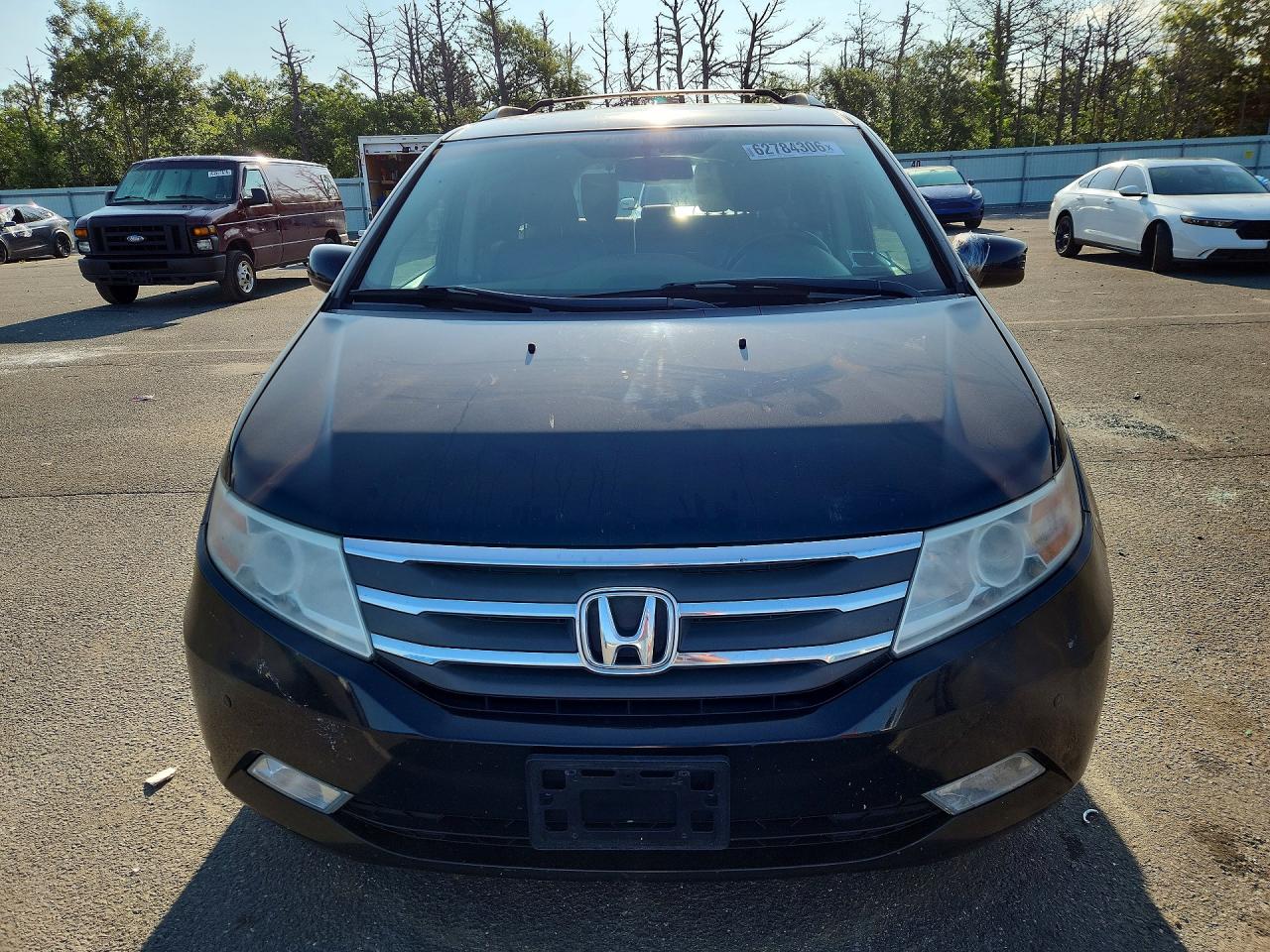 2011 Honda Odyssey Touring Black vin: 5FNRL5H98BB084779