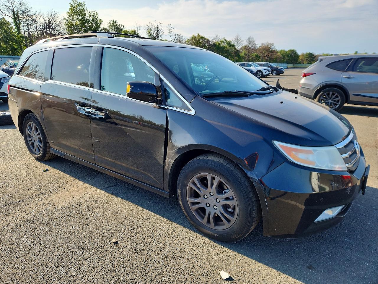 2011 Honda Odyssey Touring Black vin: 5FNRL5H98BB084779