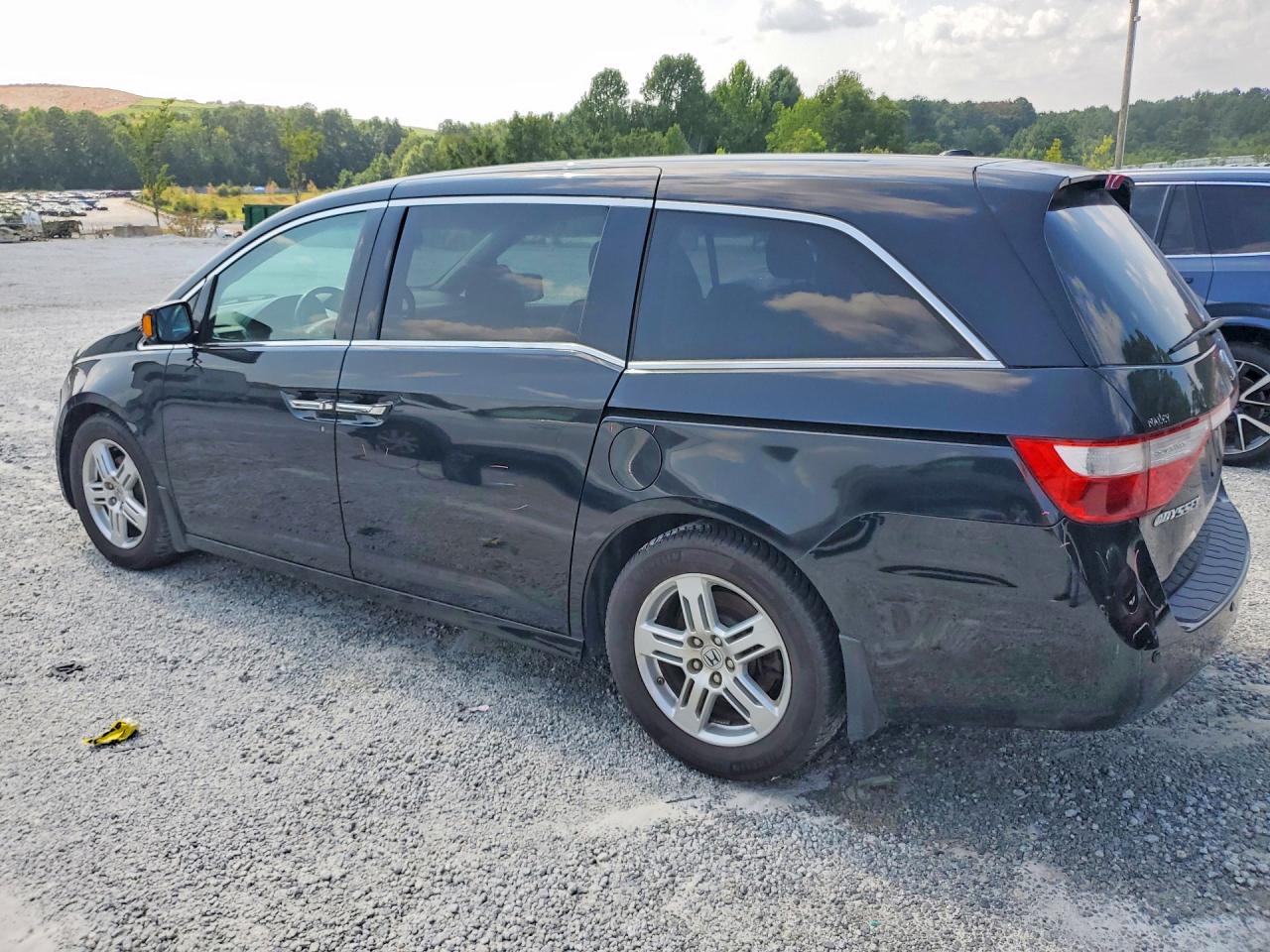 2011 Honda Odyssey Touring Black vin: 5FNRL5H98BB092915