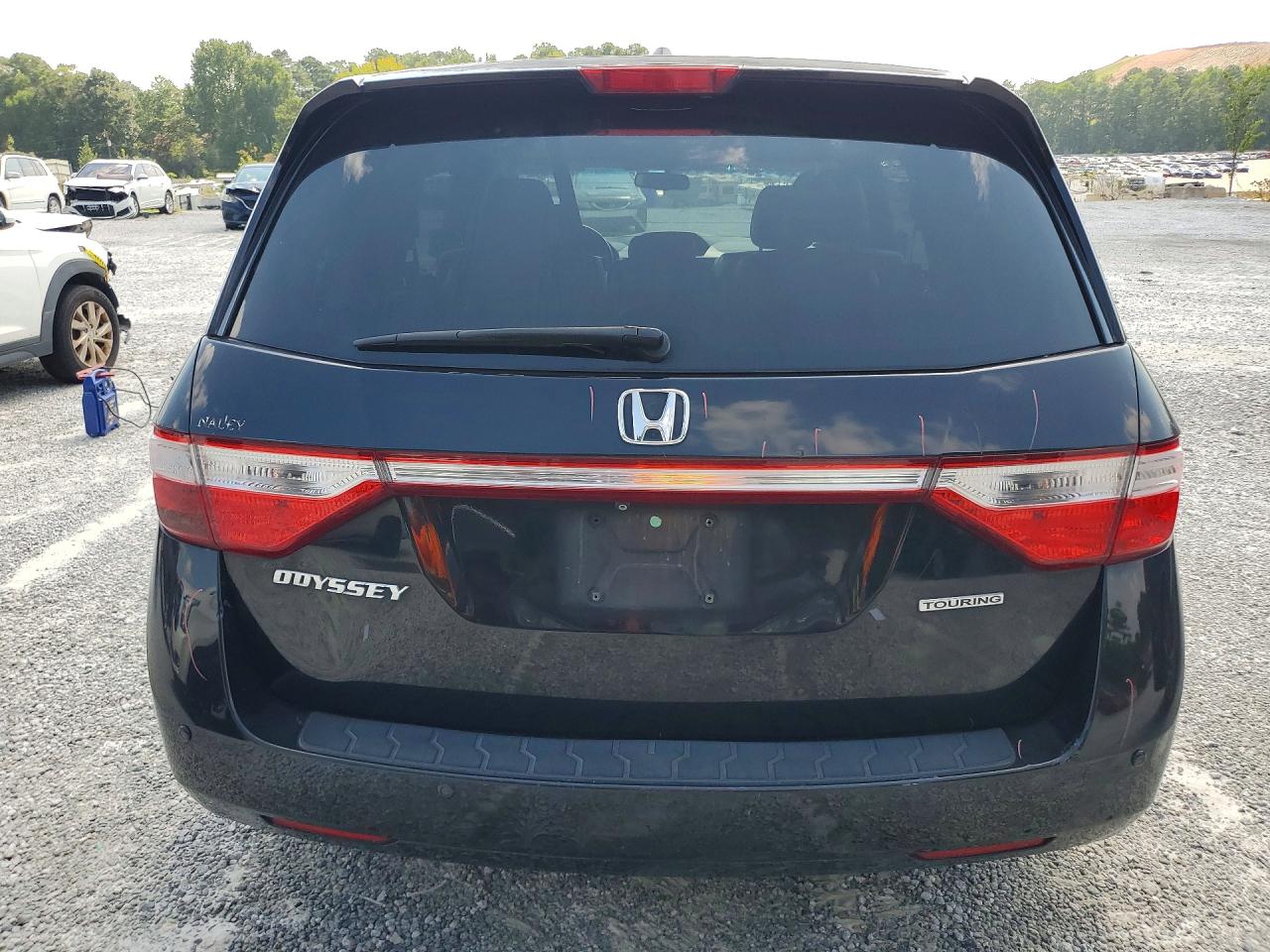 2011 Honda Odyssey Touring Black vin: 5FNRL5H98BB092915