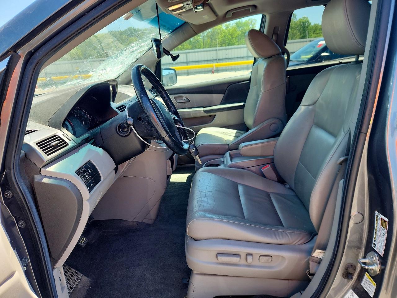 2012 Honda Odyssey Touring Gray vin: 5FNRL5H98CB041576