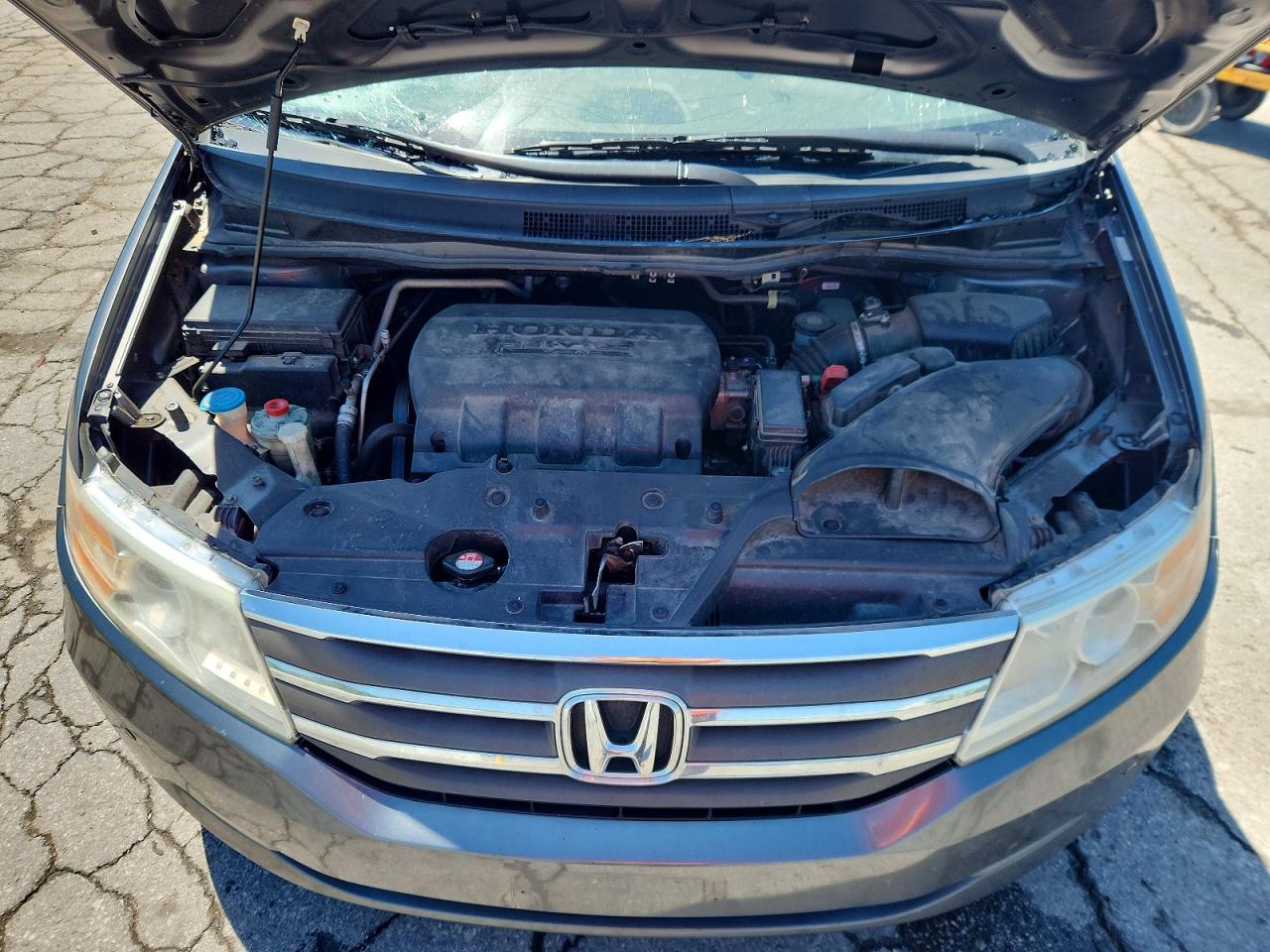 2012 Honda Odyssey Touring Gray vin: 5FNRL5H98CB041576