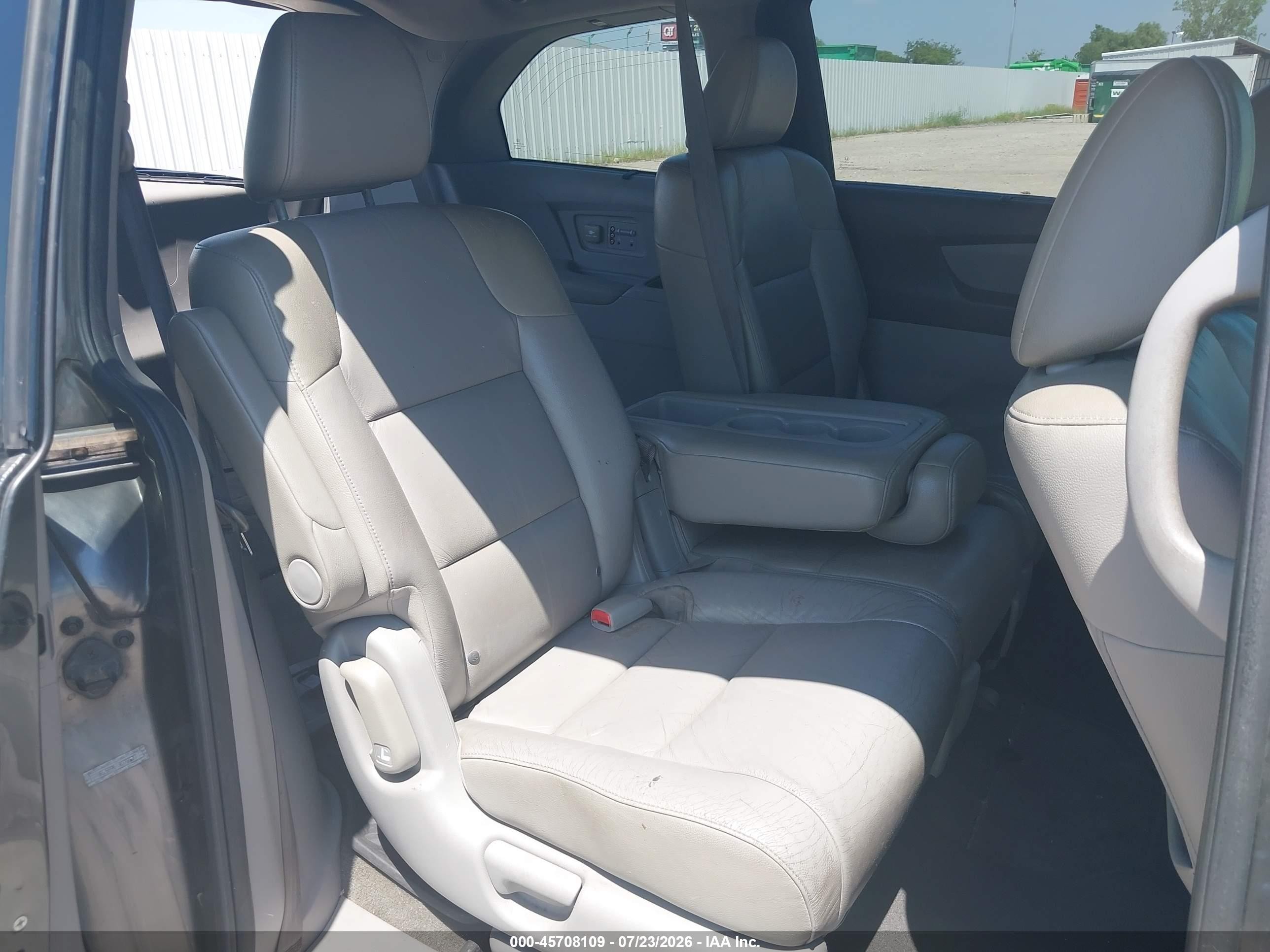 2012 Honda Odyssey Touring/touring Elite Gray vin: 5FNRL5H98CB078577
