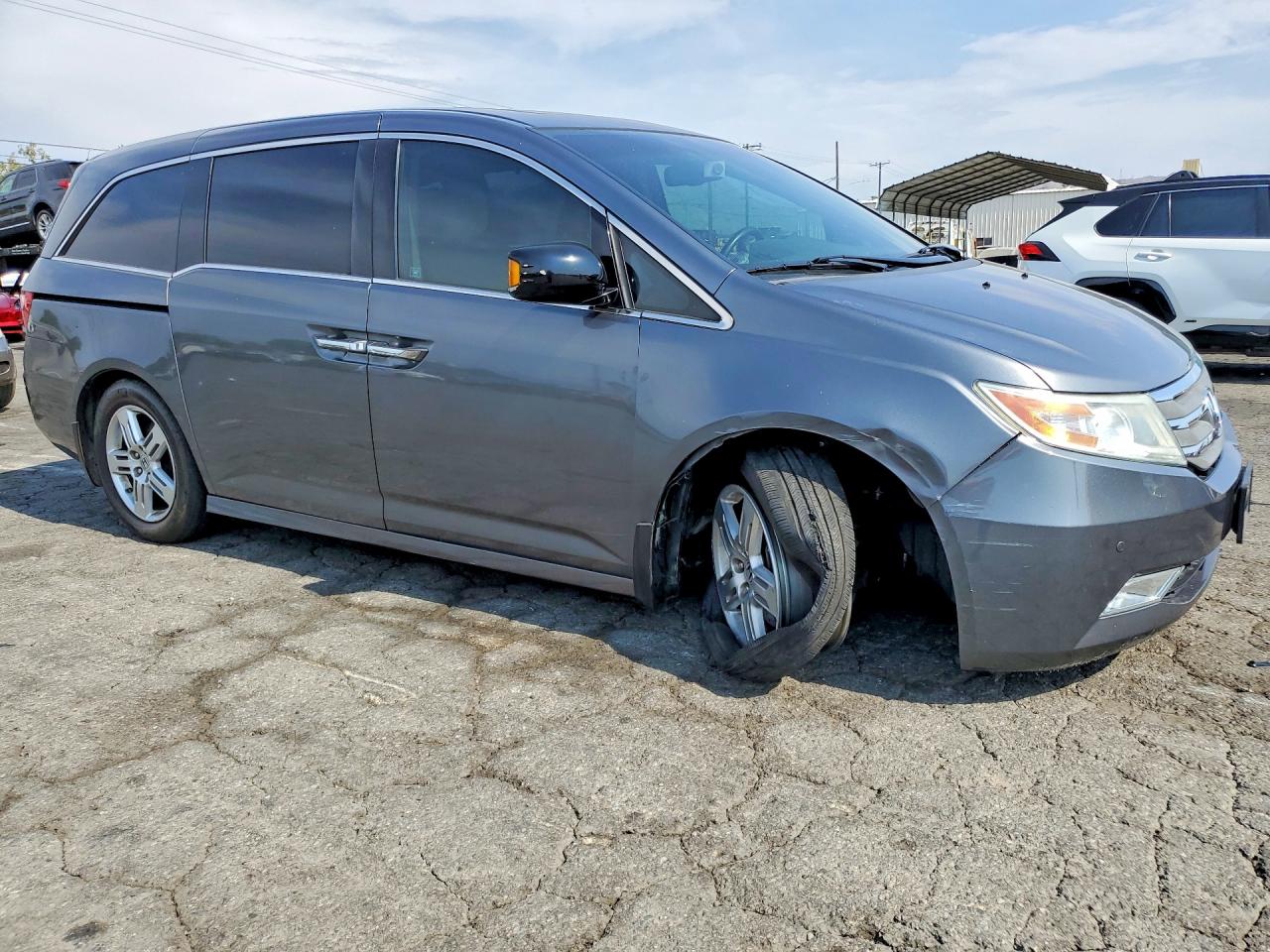 2012 Honda Odyssey Touring Gray vin: 5FNRL5H98CB120343
