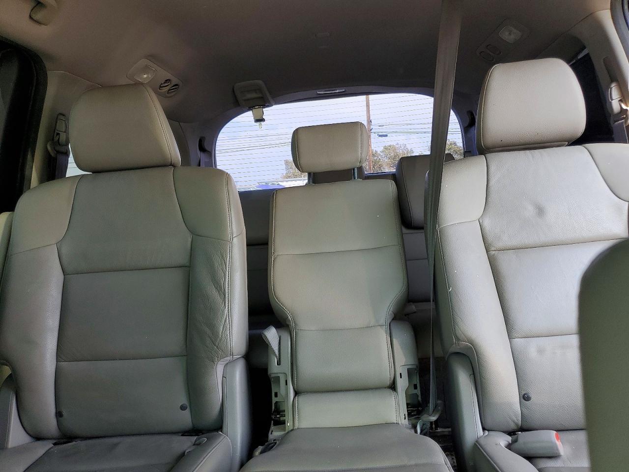 2012 Honda Odyssey Touring Gray vin: 5FNRL5H98CB120343
