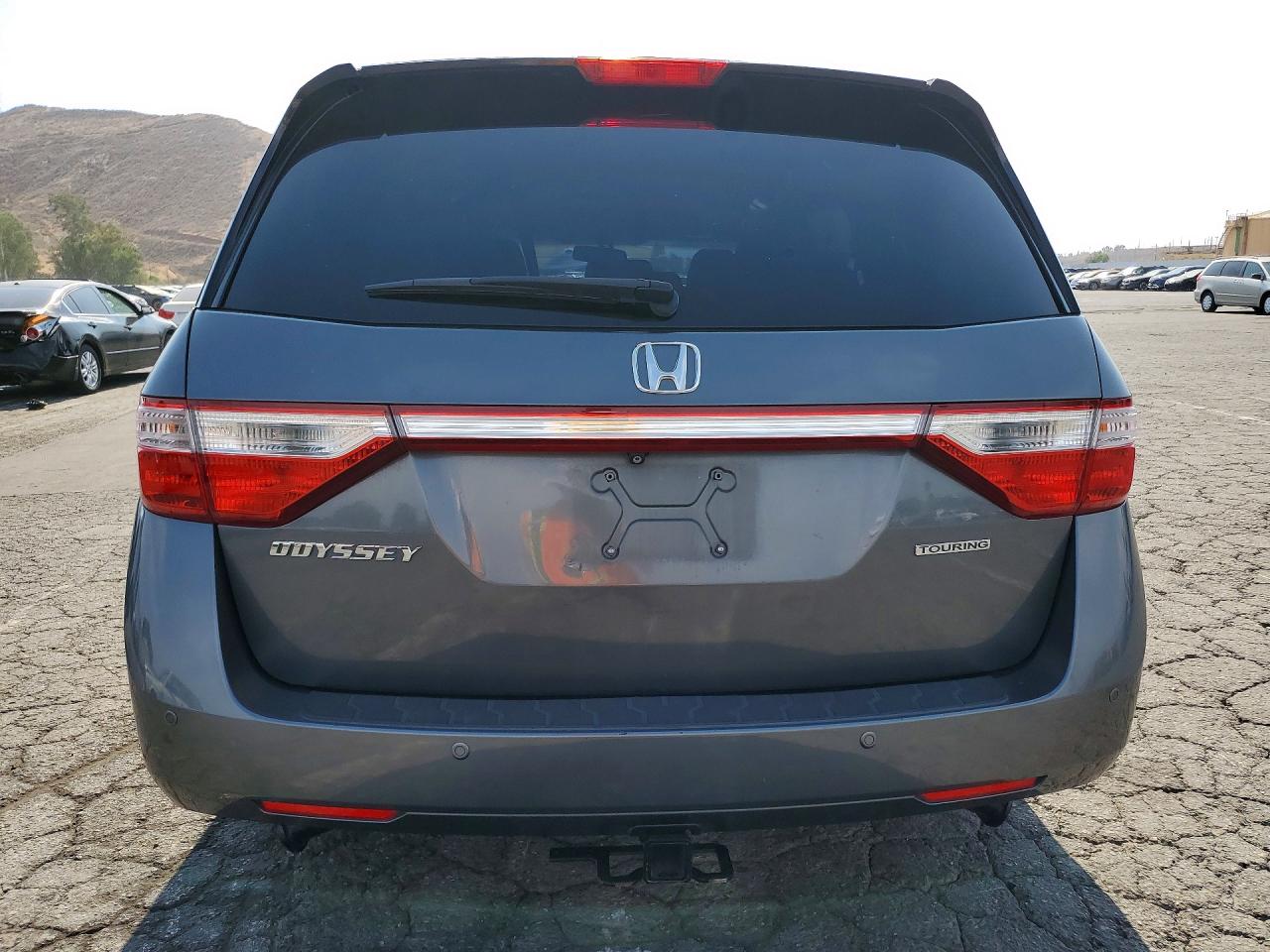 2012 Honda Odyssey Touring Gray vin: 5FNRL5H98CB120343
