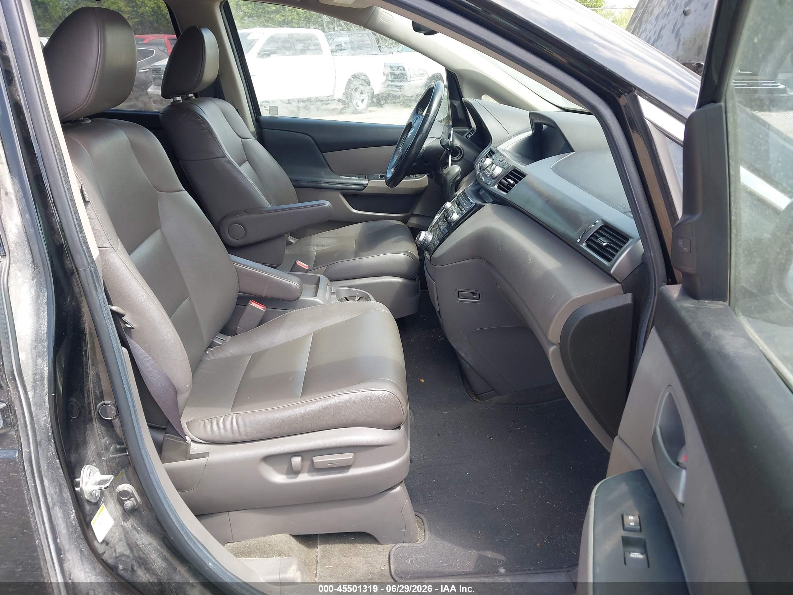 2013 Honda Odyssey Touring/touring Elite Black vin: 5FNRL5H98DB089922