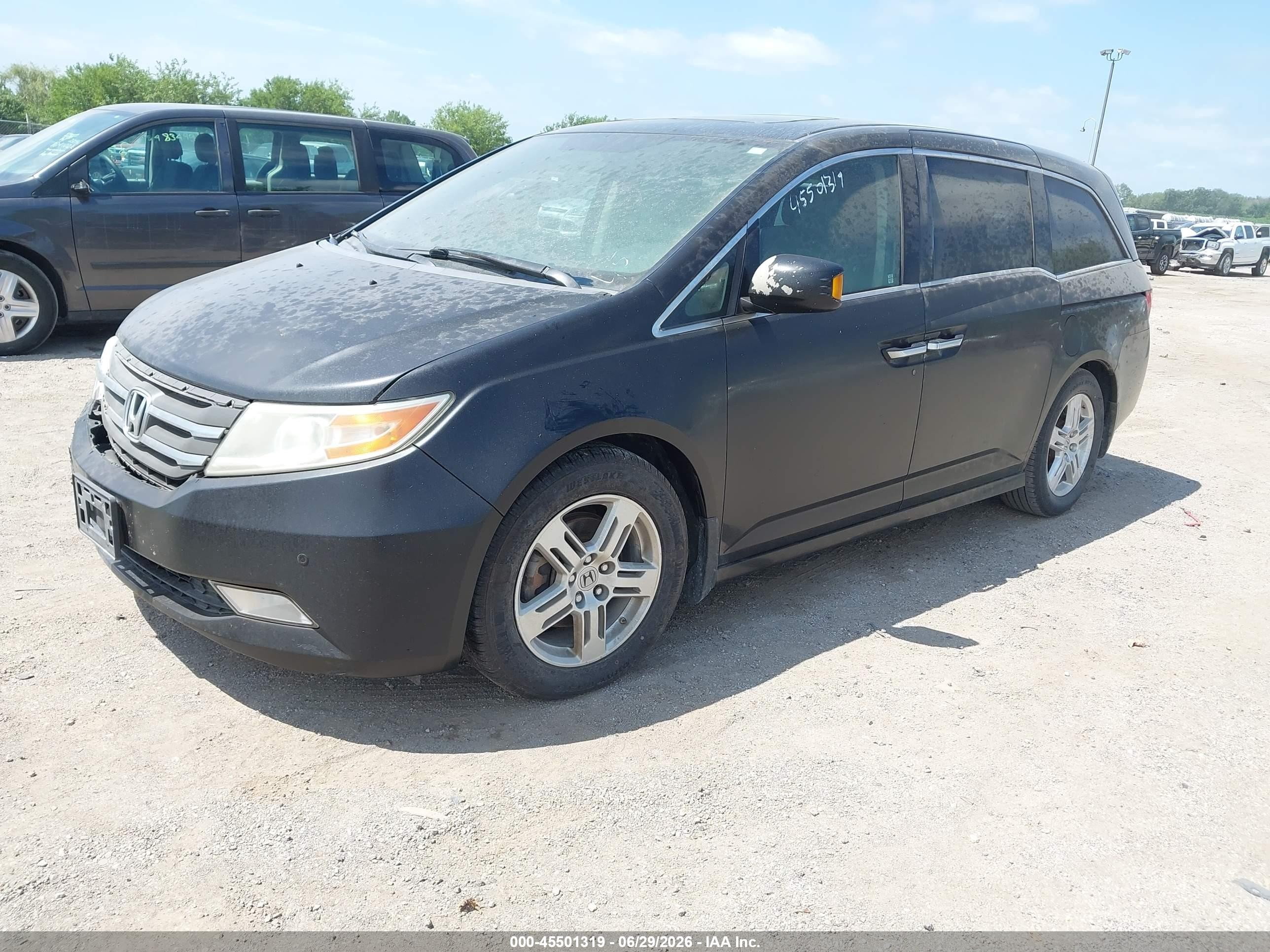 2013 Honda Odyssey Touring/touring Elite Black vin: 5FNRL5H98DB089922