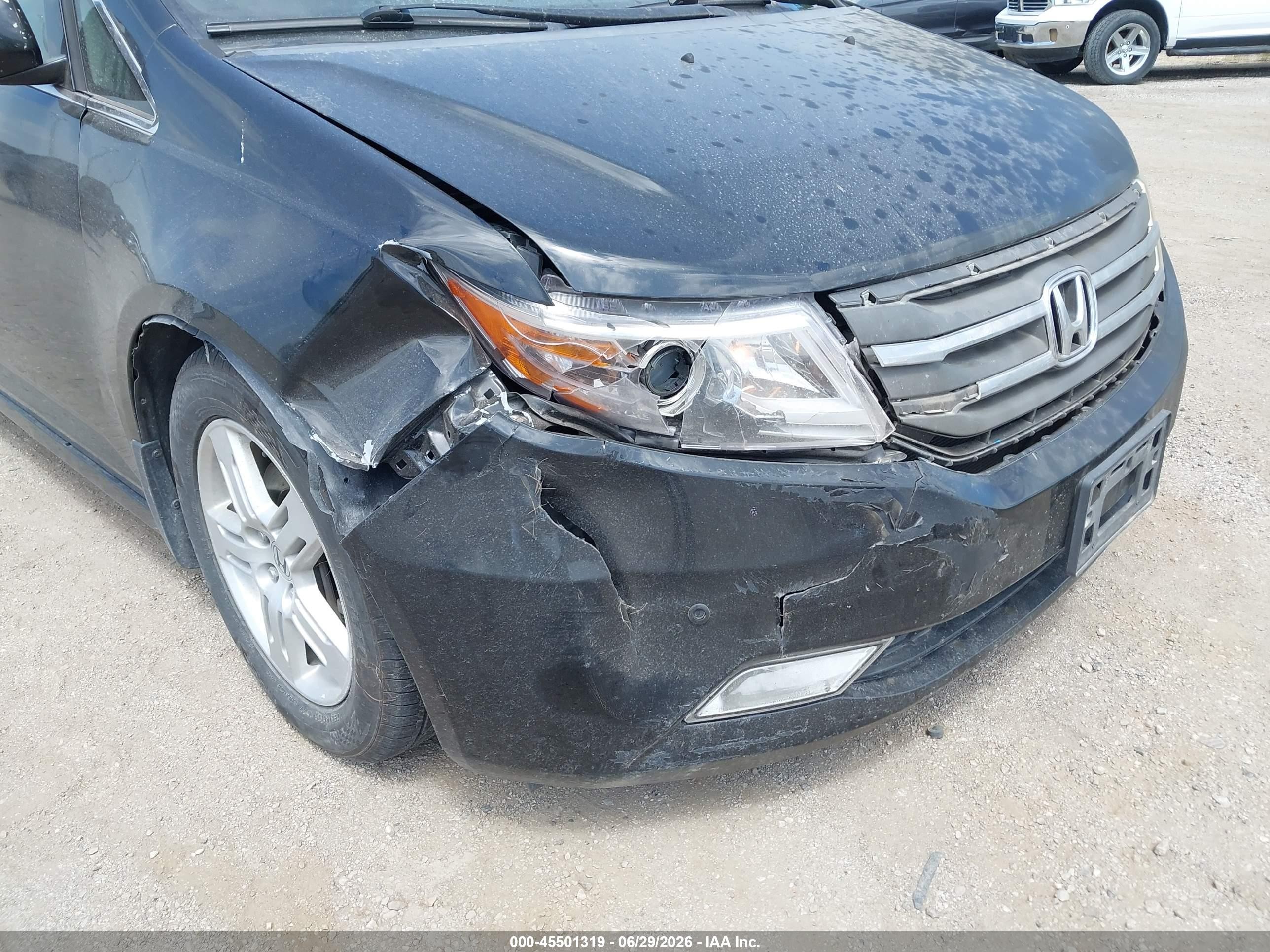 2013 Honda Odyssey Touring/touring Elite Black vin: 5FNRL5H98DB089922