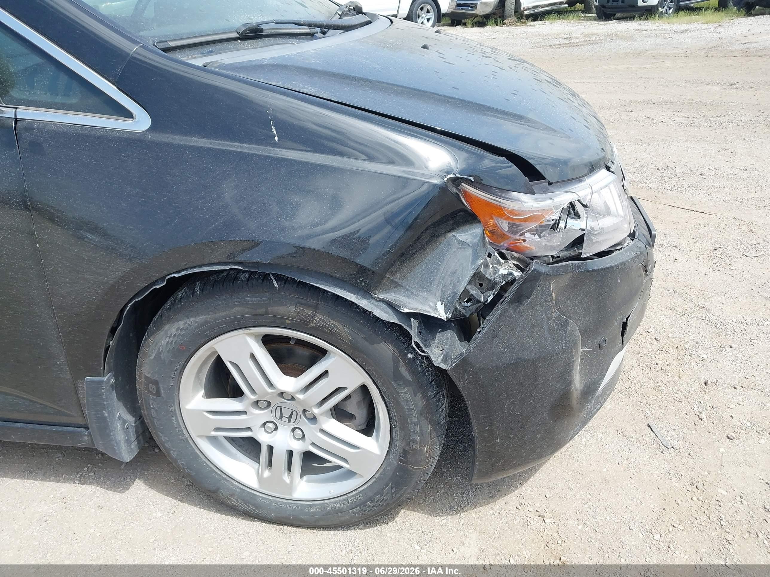 2013 Honda Odyssey Touring/touring Elite Black vin: 5FNRL5H98DB089922