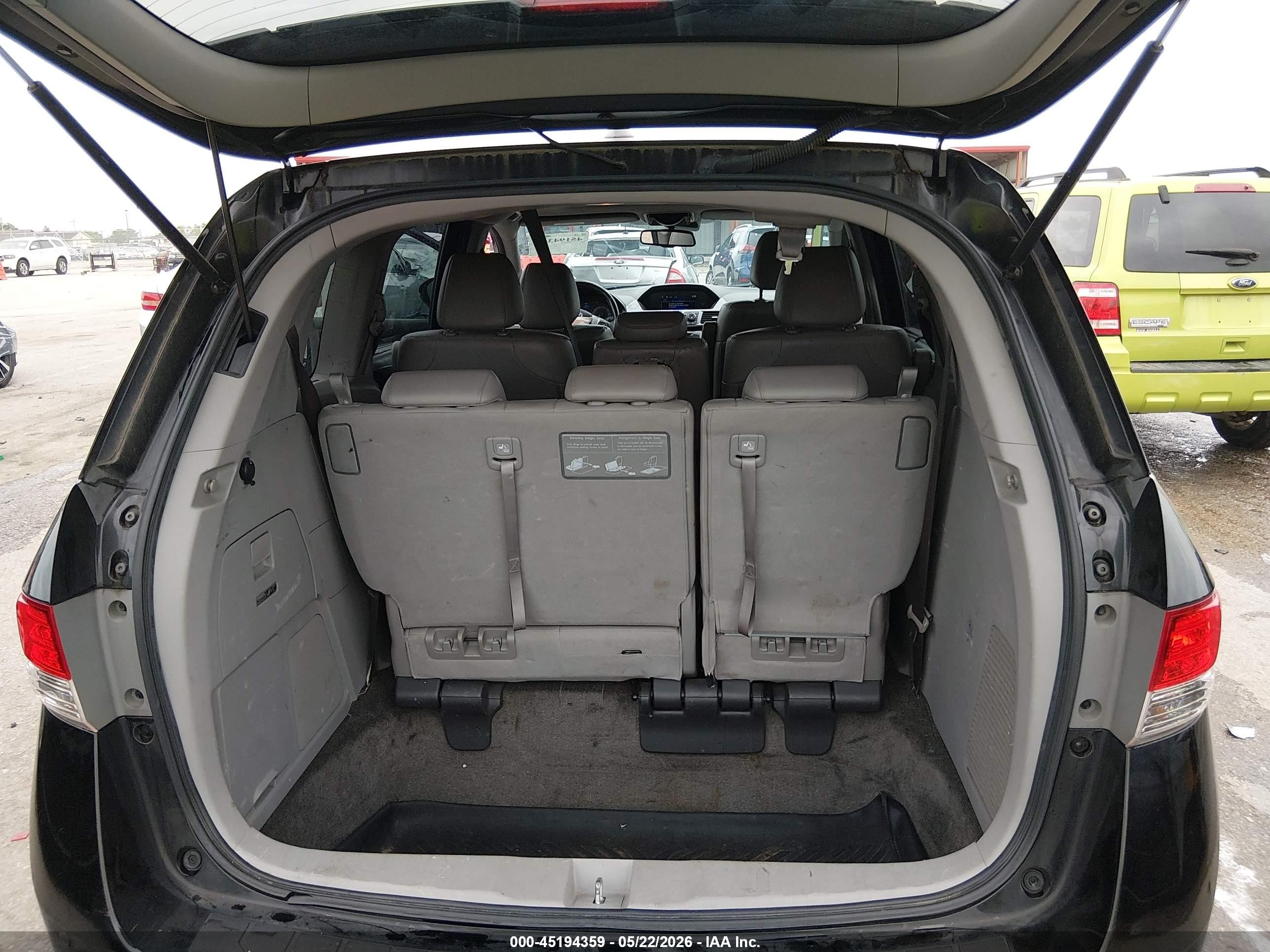 2014 Honda Odyssey Touring/touring Elite Black vin: 5FNRL5H98EB008354