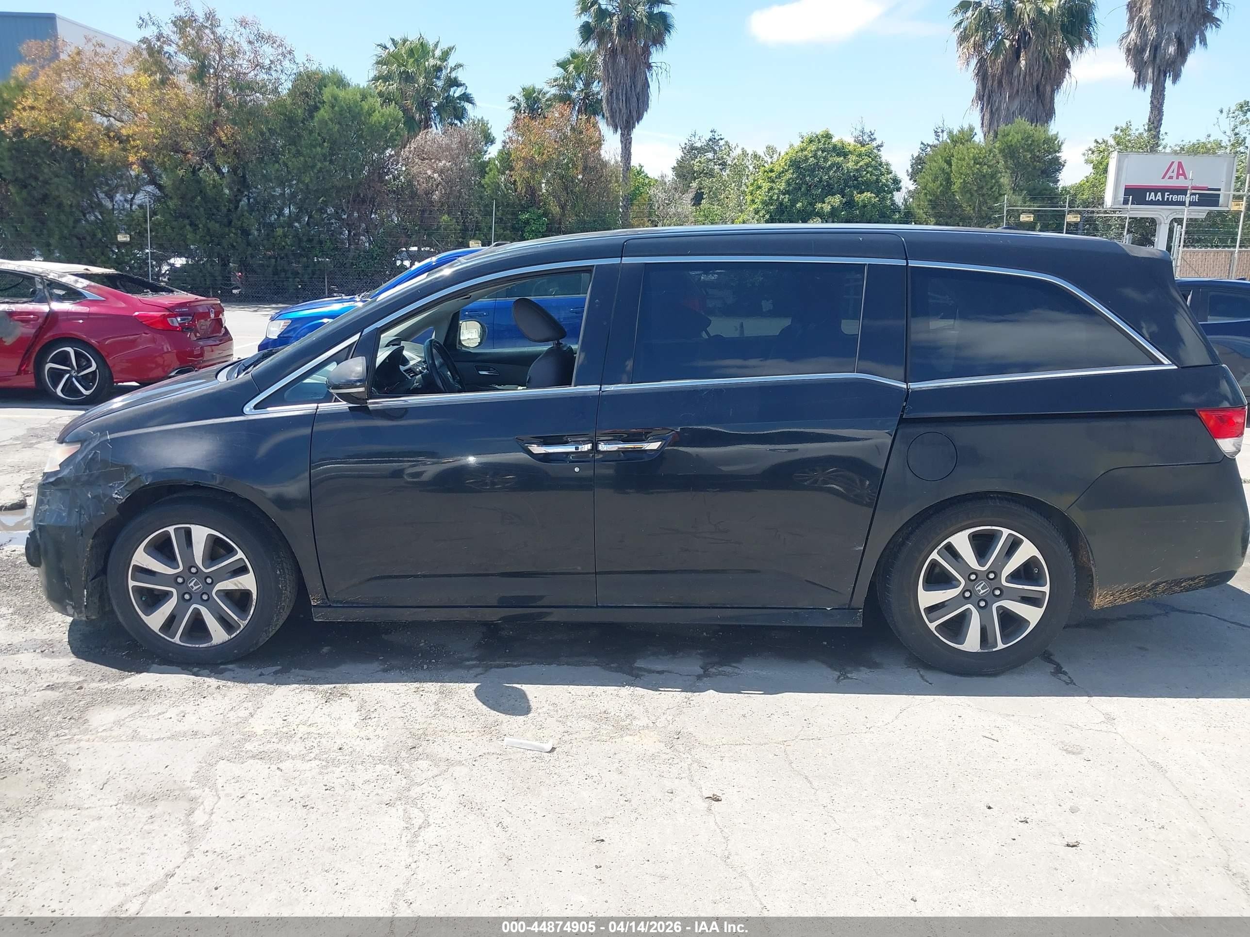 2014 Honda Odyssey Touring/touring Elite Black vin: 5FNRL5H98EB031567