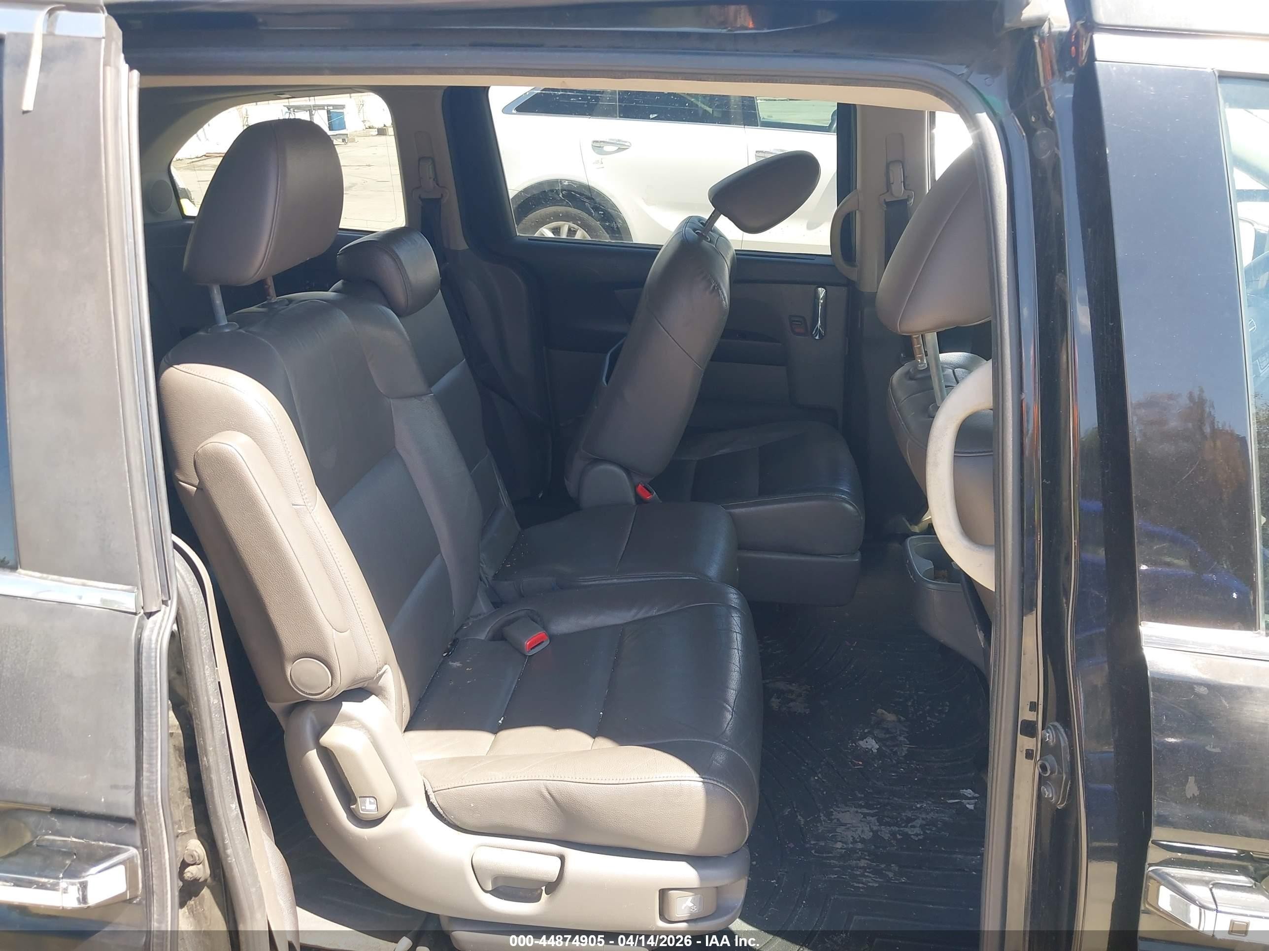 2014 Honda Odyssey Touring/touring Elite Black vin: 5FNRL5H98EB031567