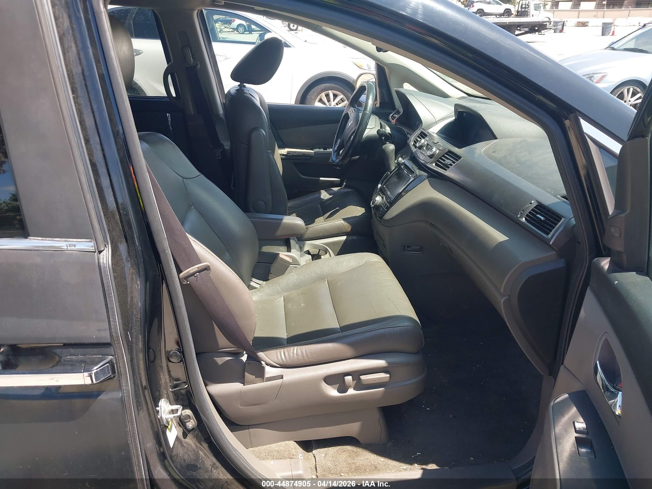 2014 Honda Odyssey Touring/touring Elite Black vin: 5FNRL5H98EB031567