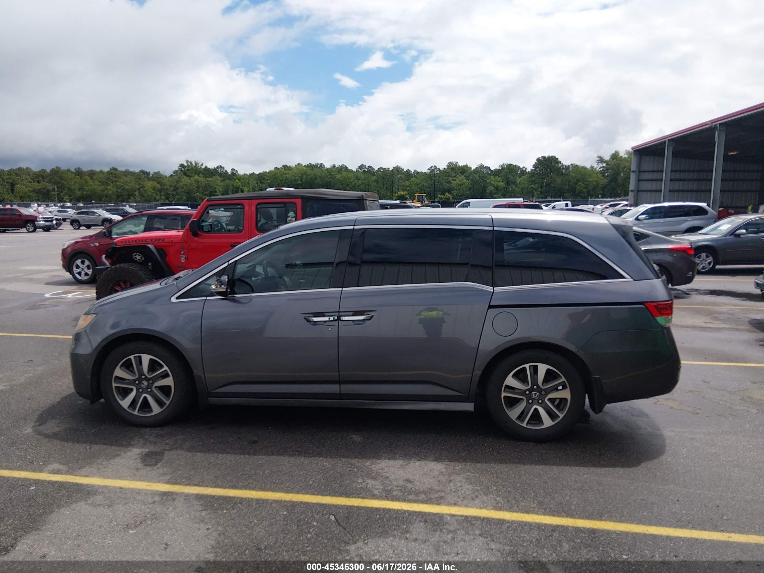 2014 Honda Odyssey Touring/touring Elite Gray vin: 5FNRL5H98EB058509