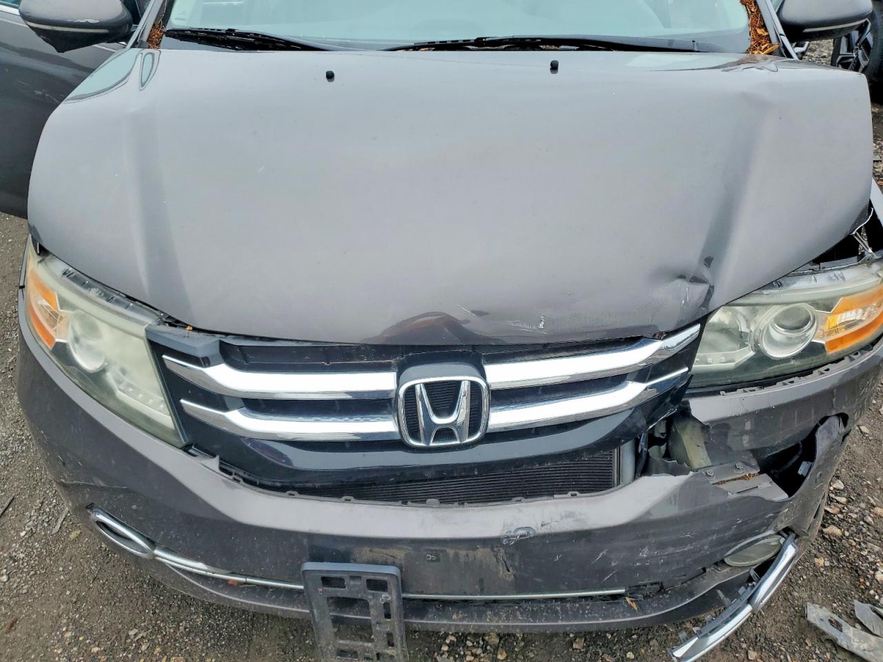 2014 Honda Odyssey Touring Charcoal vin: 5FNRL5H98EB070093