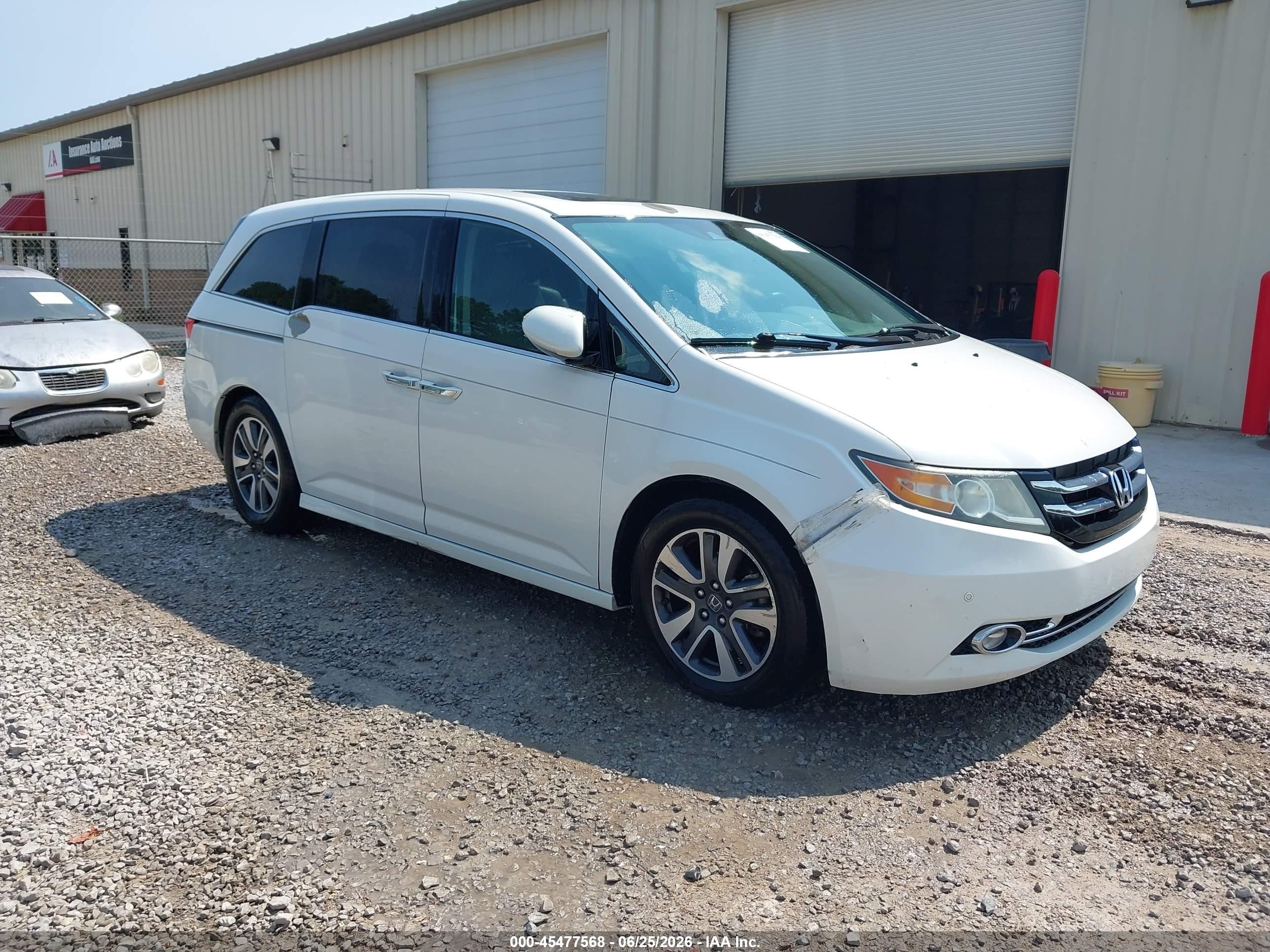 2014 Honda Odyssey Touring/touring Elite White vin: 5FNRL5H98EB123388