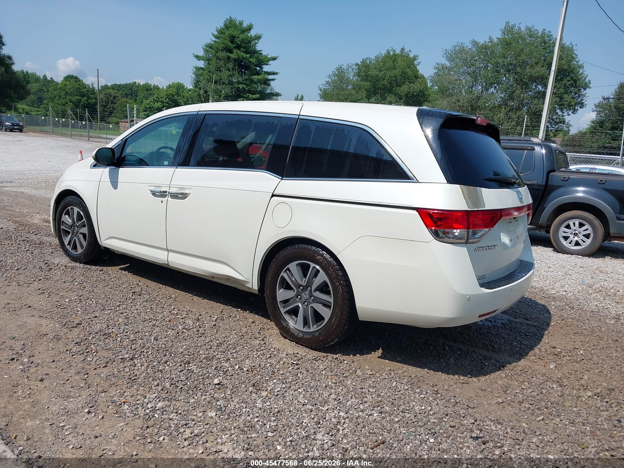 2014 Honda Odyssey Touring/touring Elite White vin: 5FNRL5H98EB123388