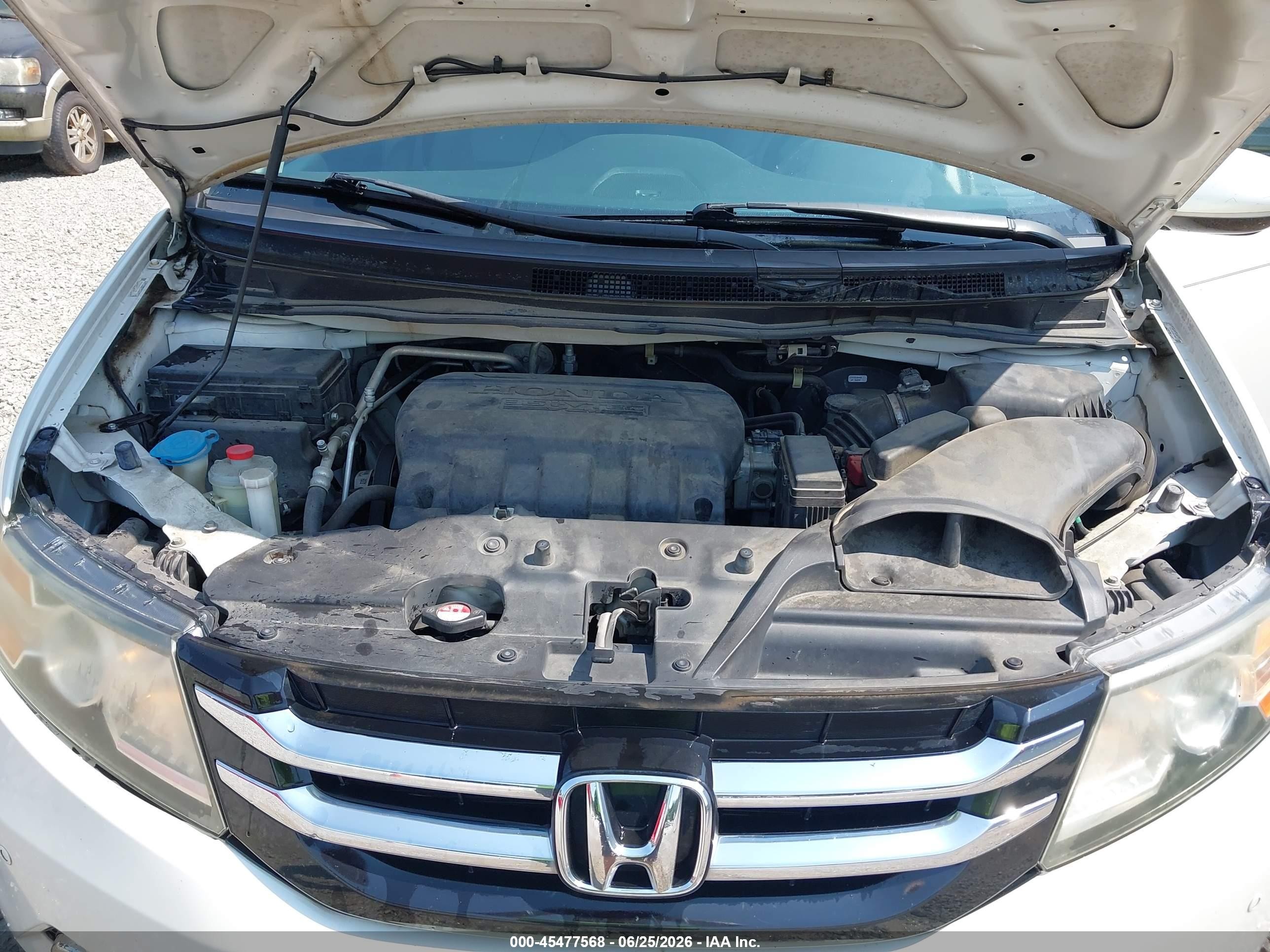 2014 Honda Odyssey Touring/touring Elite White vin: 5FNRL5H98EB123388