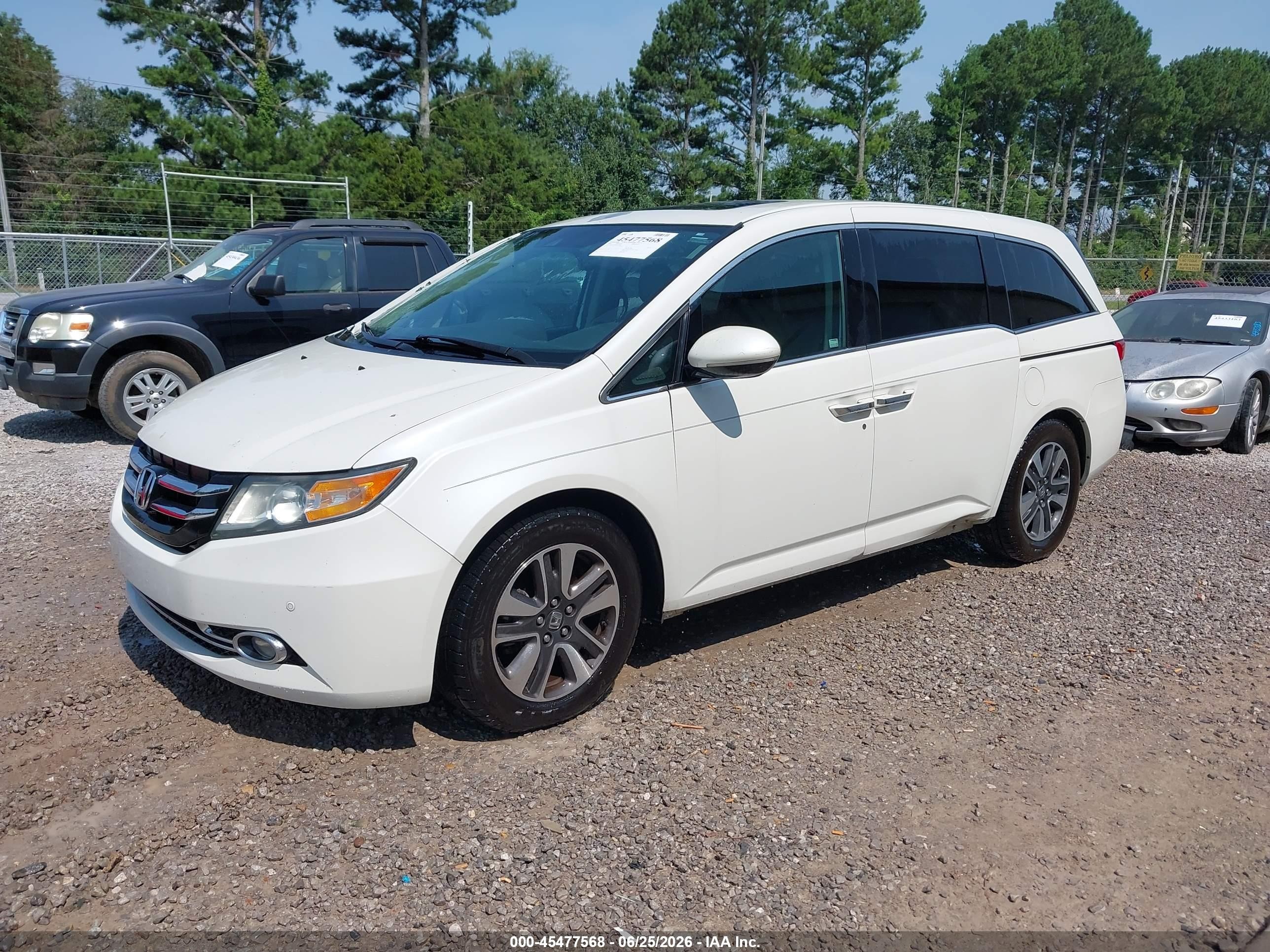 2014 Honda Odyssey Touring/touring Elite White vin: 5FNRL5H98EB123388
