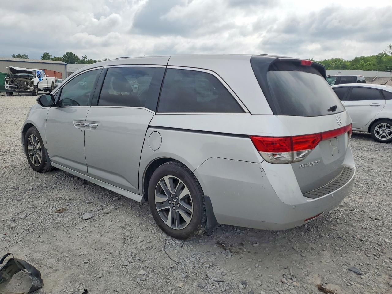 2014 Honda Odyssey Touring Silver vin: 5FNRL5H98EB135413