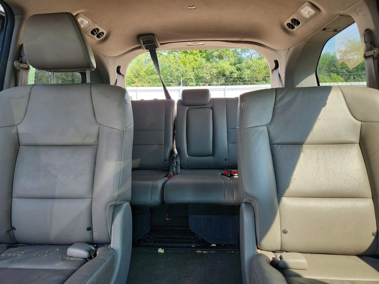 2014 Honda Odyssey Touring Black vin: 5FNRL5H98EB136271