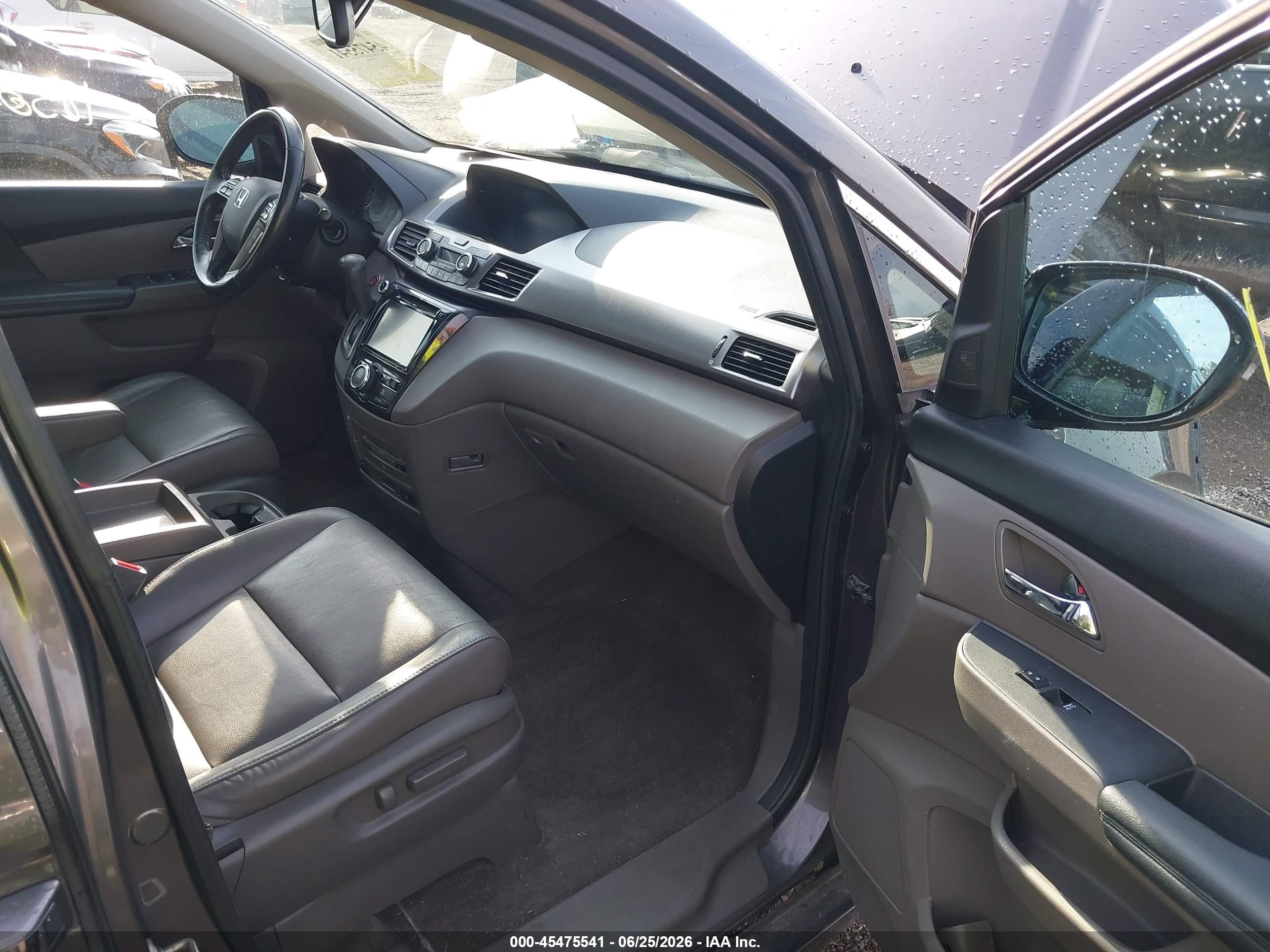 2015 Honda Odyssey Touring/touring Elite Gray vin: 5FNRL5H98FB021235