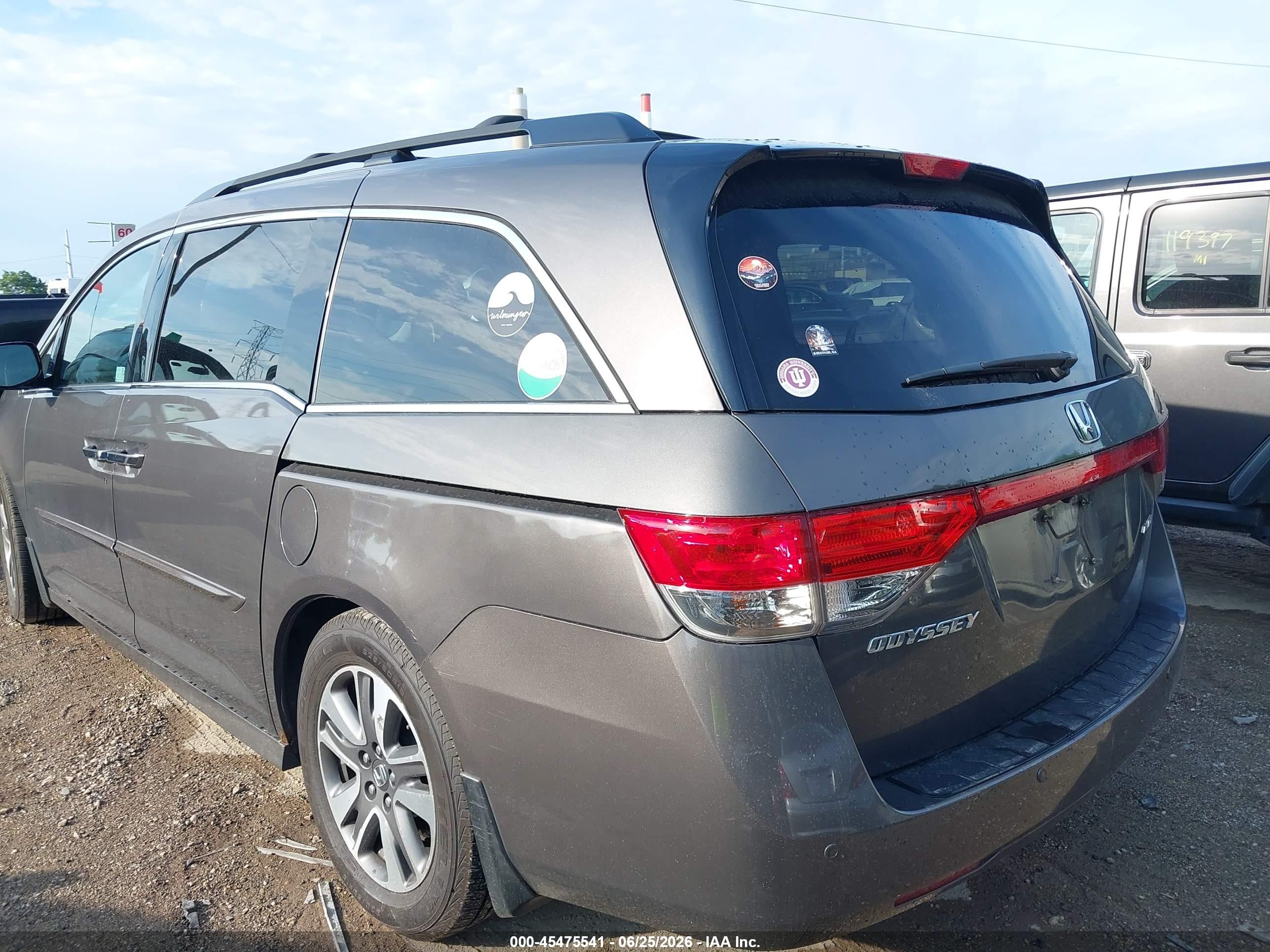 2015 Honda Odyssey Touring/touring Elite Gray vin: 5FNRL5H98FB021235